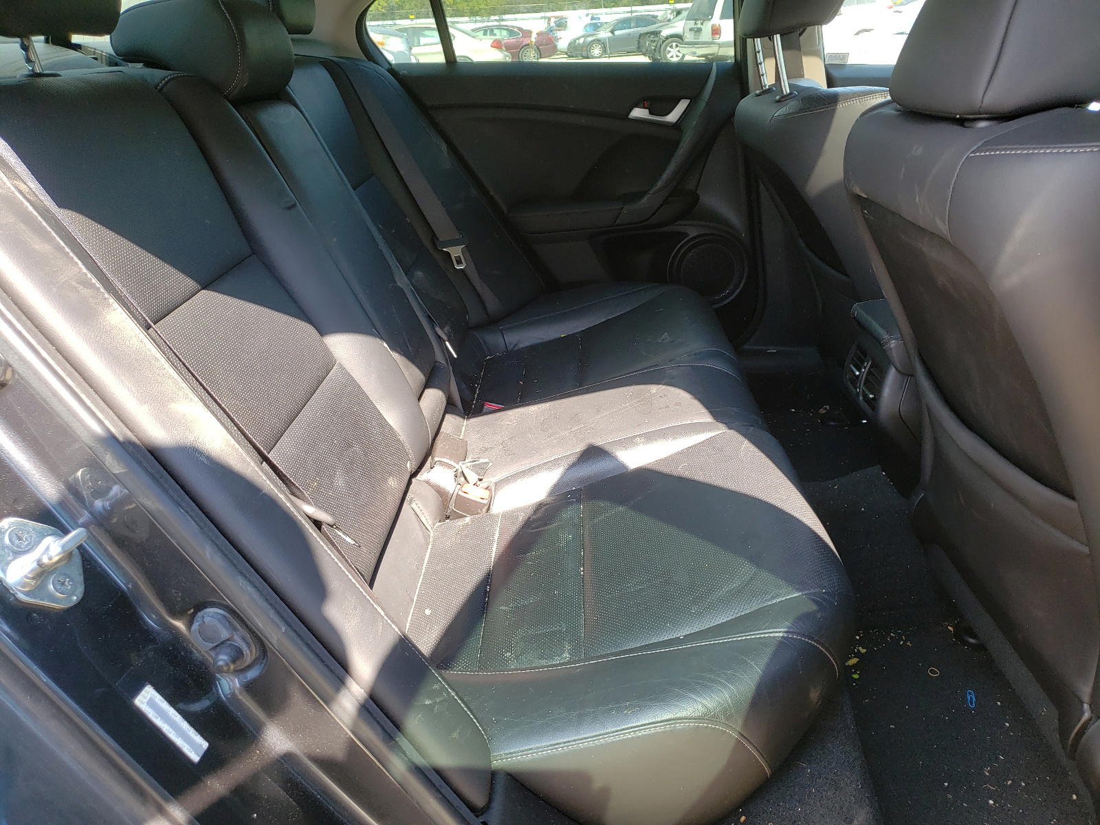 Photo 6 from auction – 2011 ACURA TSX with VIN JH4CU2F63BC006657