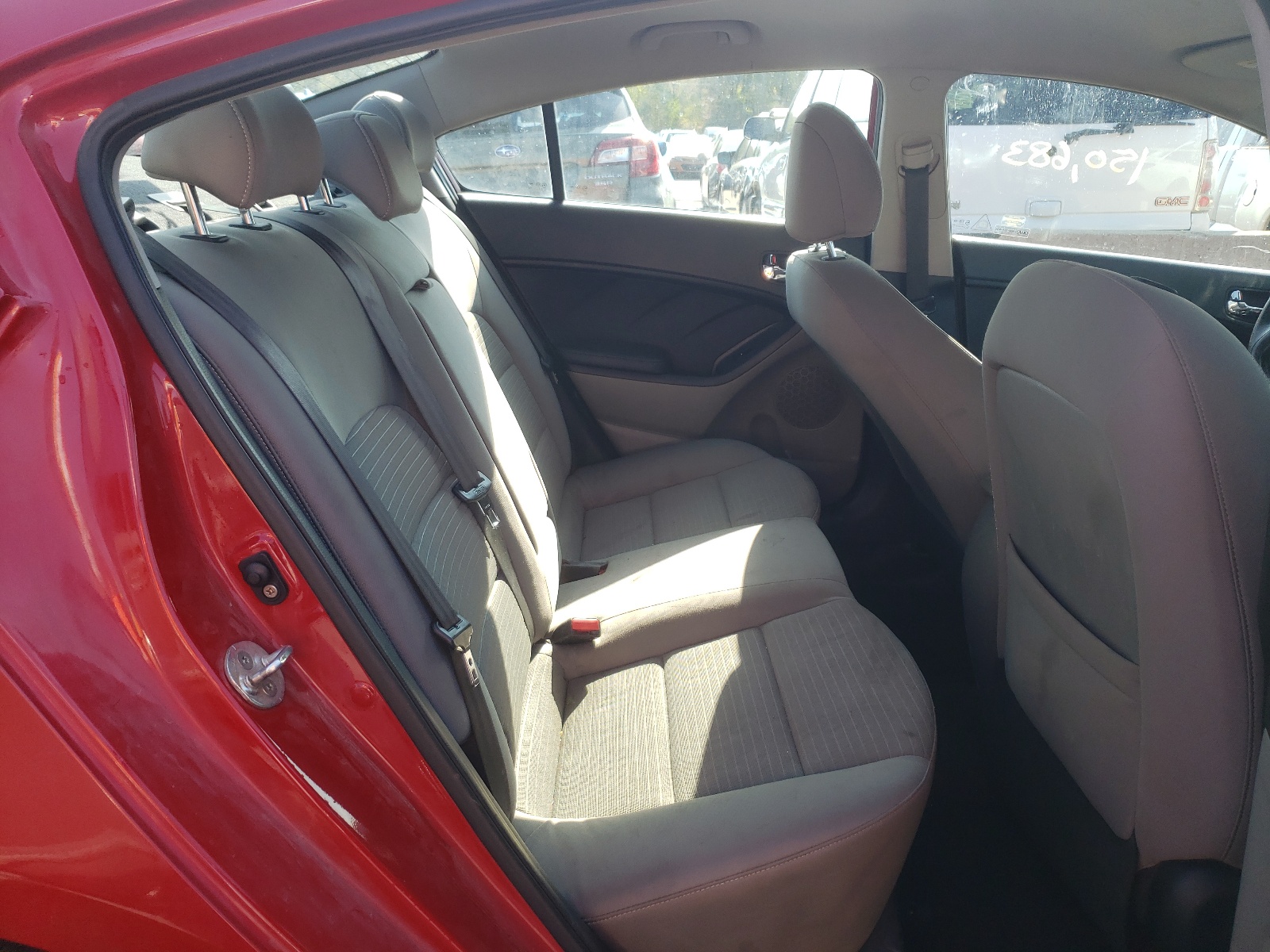 Photo 6 from auction – 2015 KIA FORTE LX with VIN KNAFX4A65F5318926