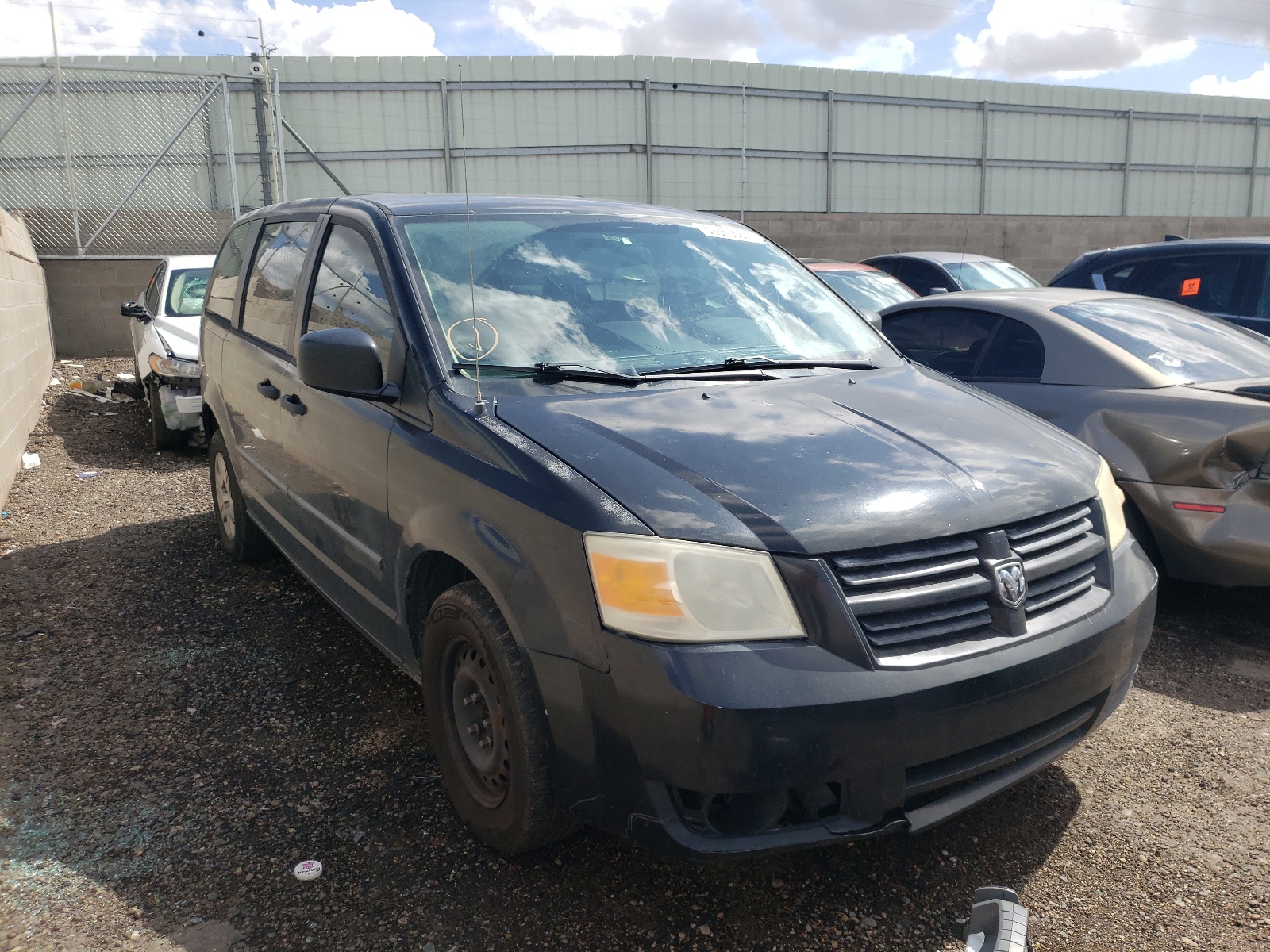 DODGE GRAND CARA 2008 with VIN 1D8HN44H58B189242 - Photo from auction