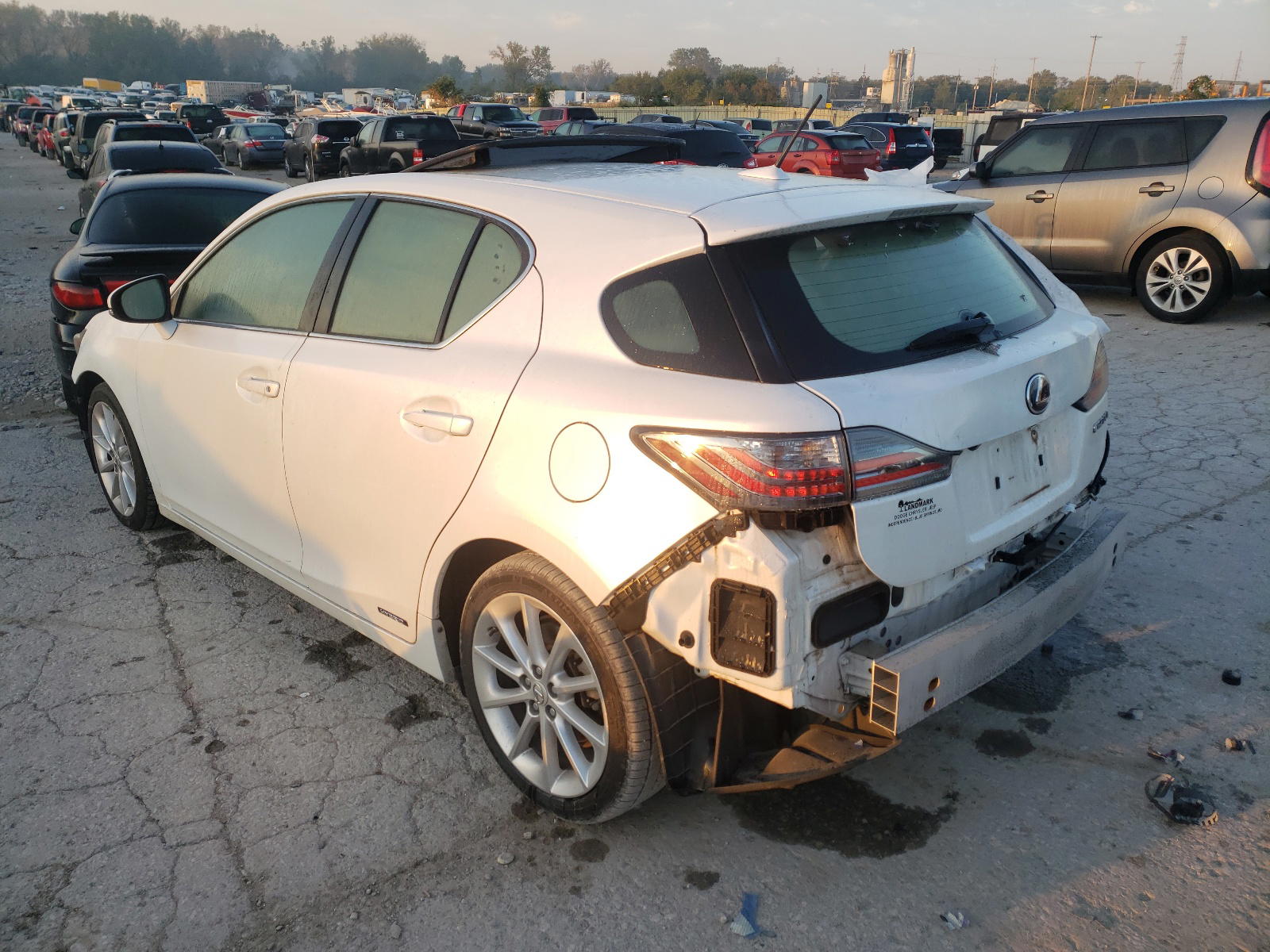 Photo 3 from auction – 2013 LEXUS CT 200 with VIN JTHKD5BHXD2132494