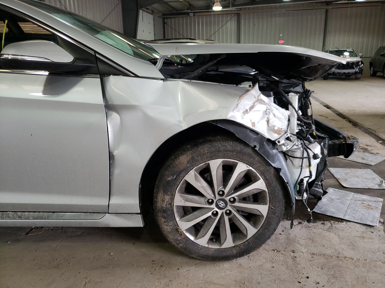 Photo 9 from auction – 2016 HYUNDAI SONATA SPO with VIN 5NPE34AF5GH289560