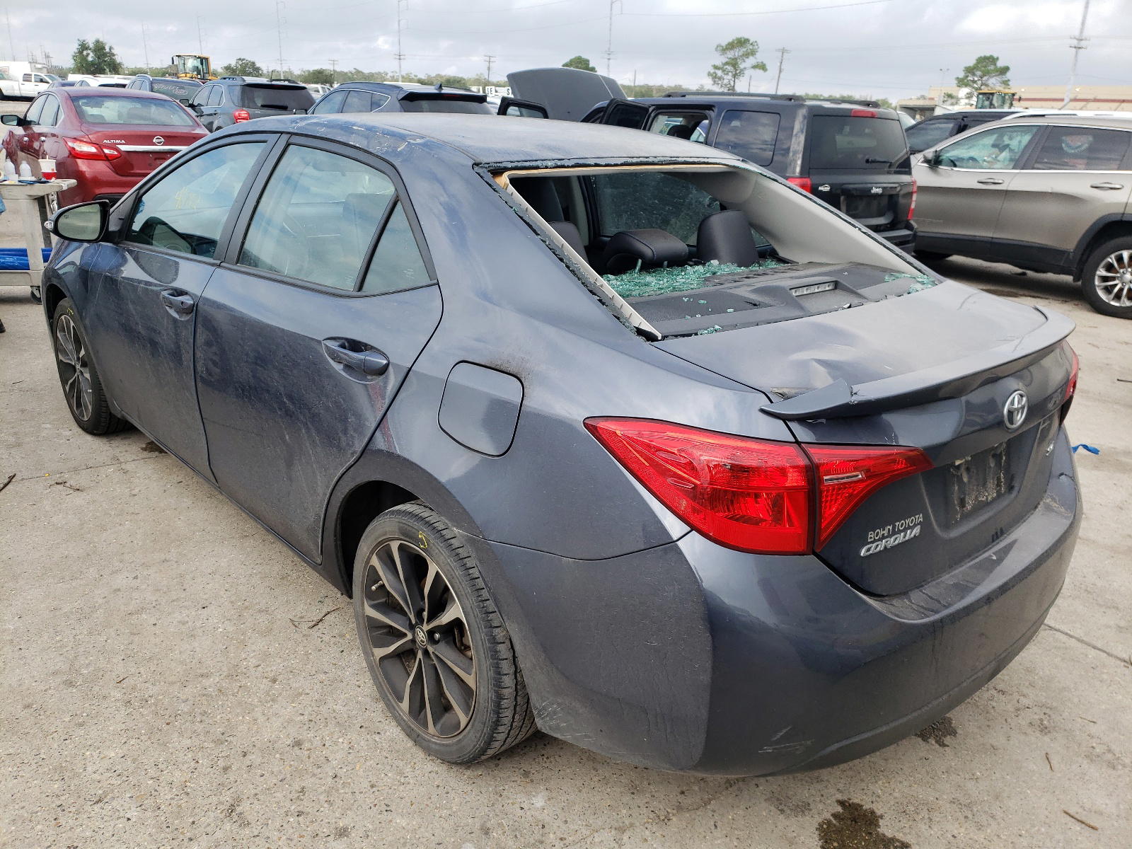Photo 3 from auction – 2019 TOYOTA COROLLA with VIN 5YFBURHE4KP918375