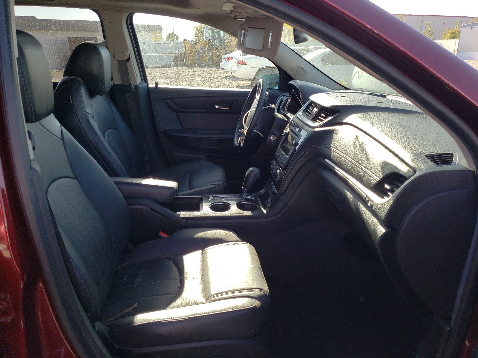 Photo 5 from auction – 2017 CHEVROLET TRAVERSE P with VIN 1GNKVJKDXHJ314770