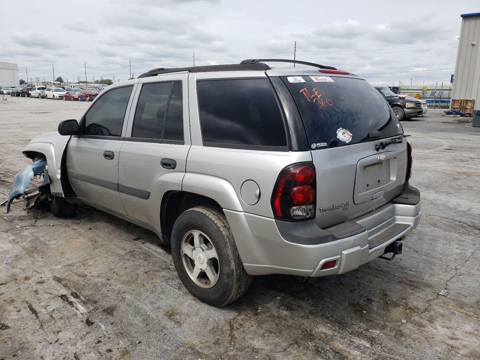 Photo 3 from auction – 2005 CHEVROLET TRAILBLAZE with VIN 1GNDT13S652240071