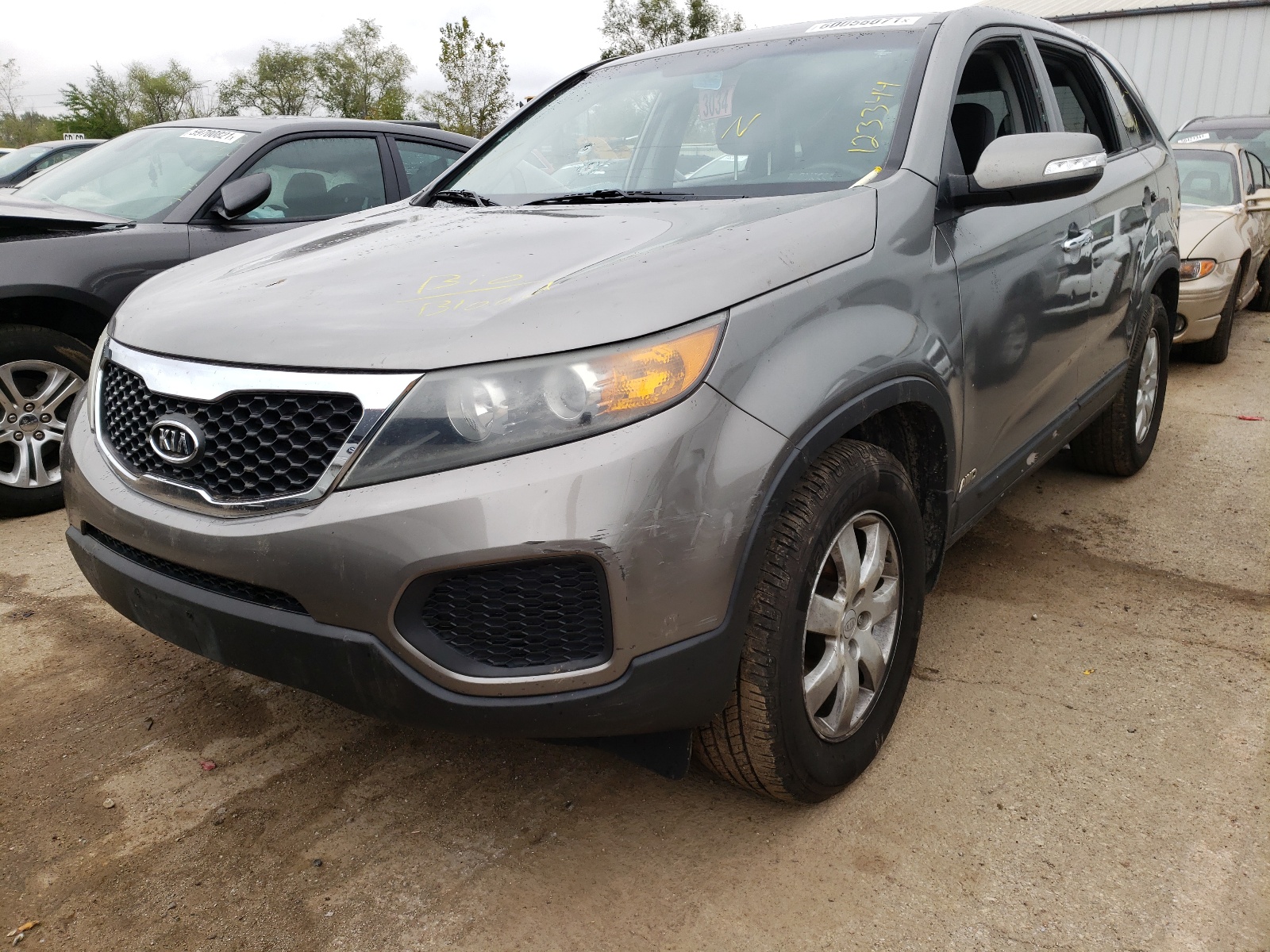 Photo 2 from auction – 2011 KIA SORENTO BA with VIN 5XYKTCA11BG123344