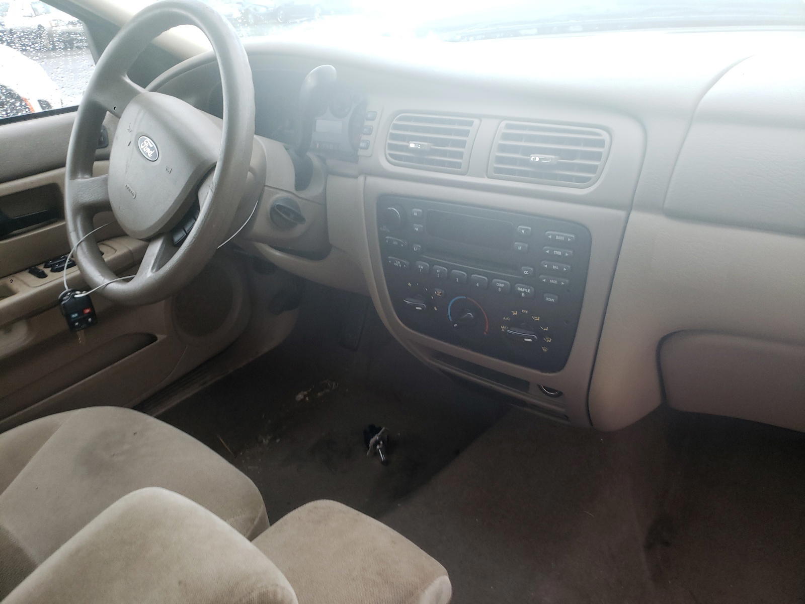 Photo 9 from auction – 2006 FORD TAURUS SE with VIN 1FAHP53256A187771
