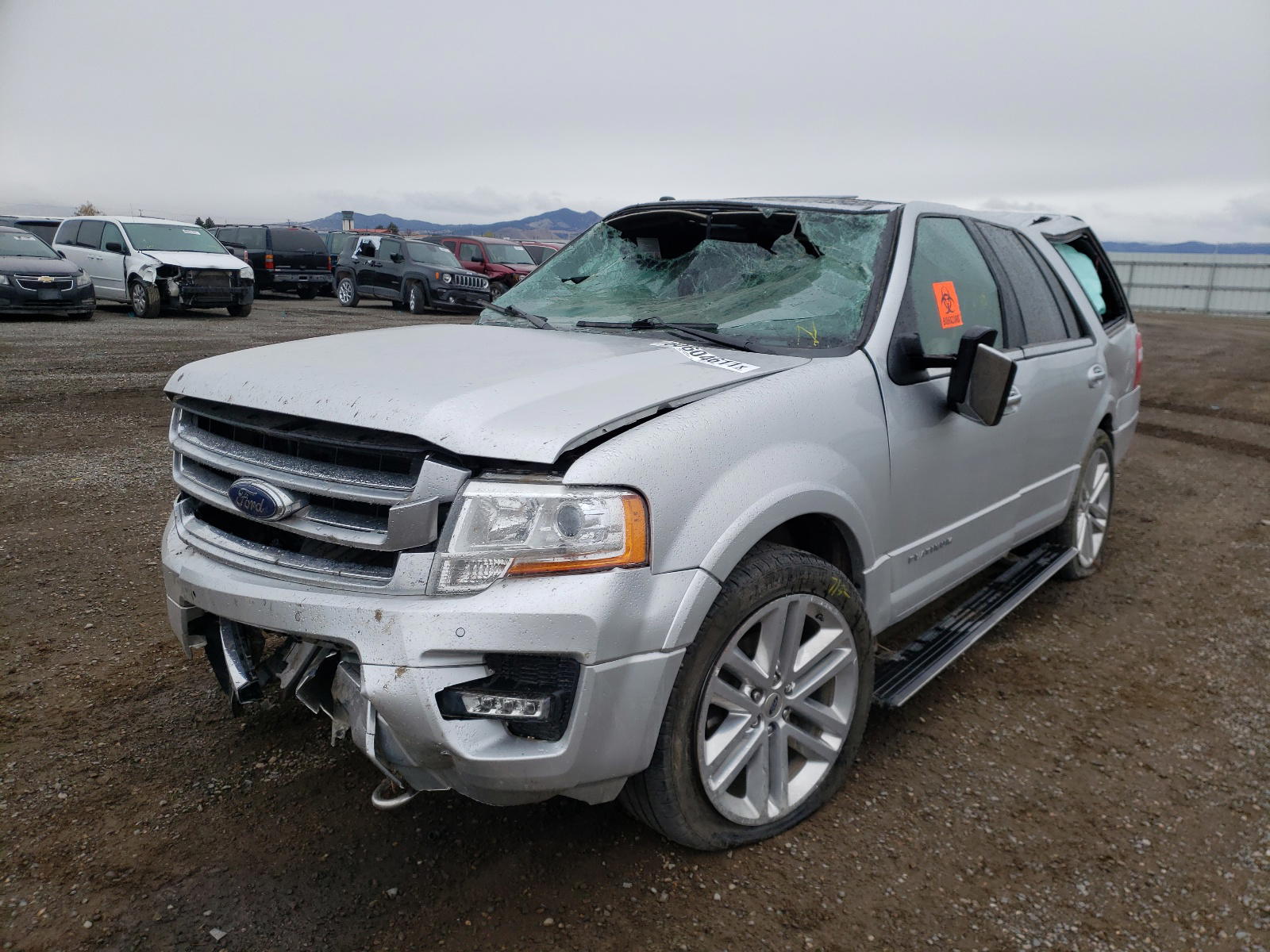 Photo 2 from auction – 2017 FORD EXPEDITION with VIN 1FMJU1MT2HEA23986