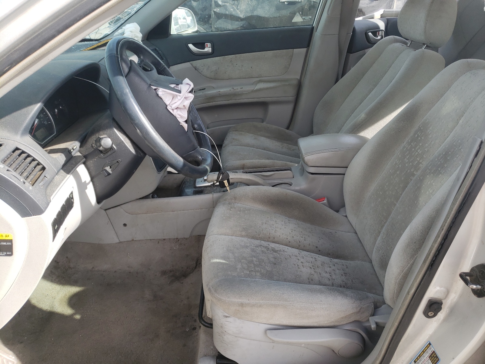 Photo 5 from auction – 2006 HYUNDAI SONATA GLS with VIN 5NPEU46F06H038692