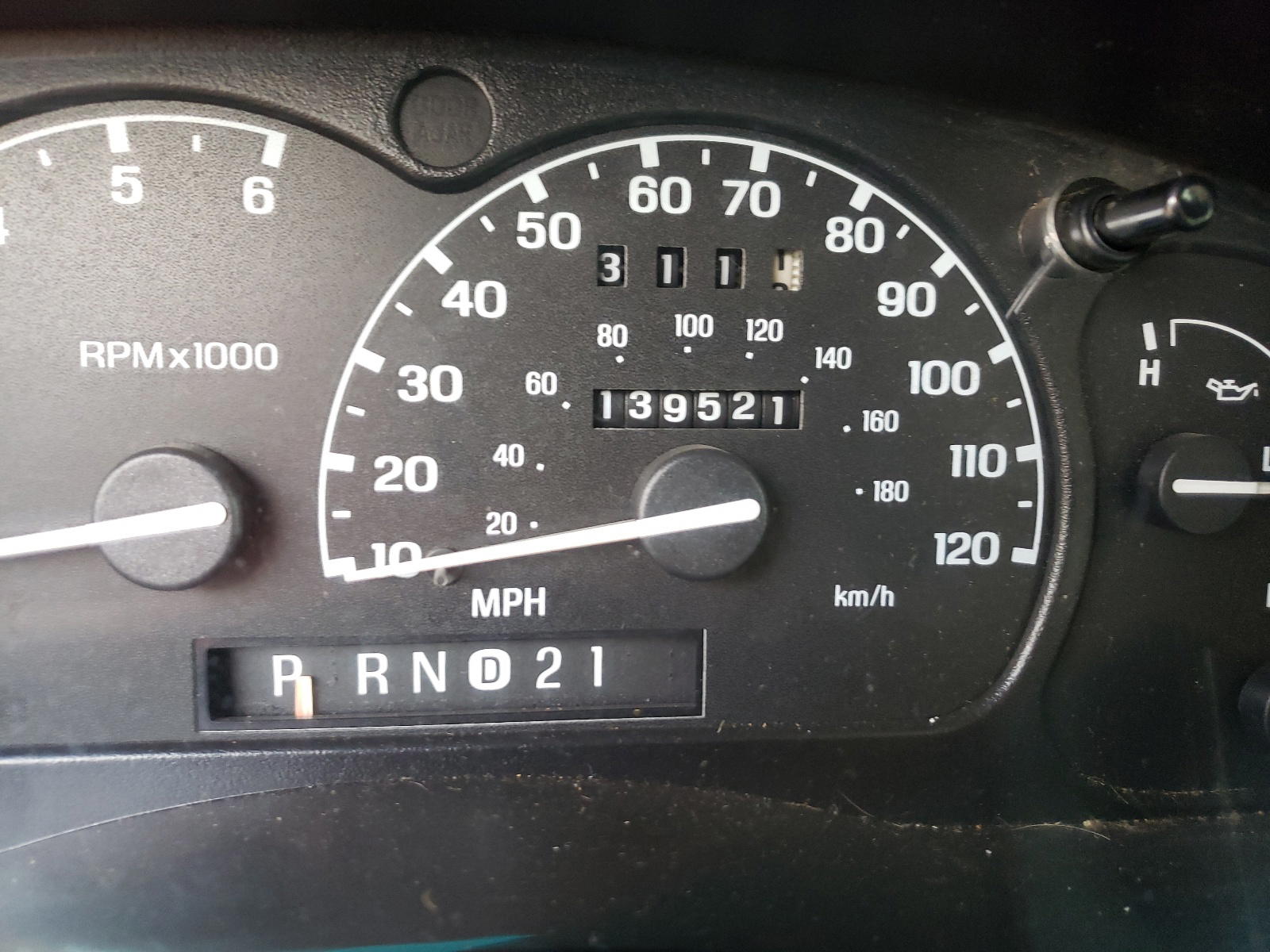 Photo 8 from auction – 2000 FORD EXPLORER L with VIN 1FMZU85P6YUB27173
