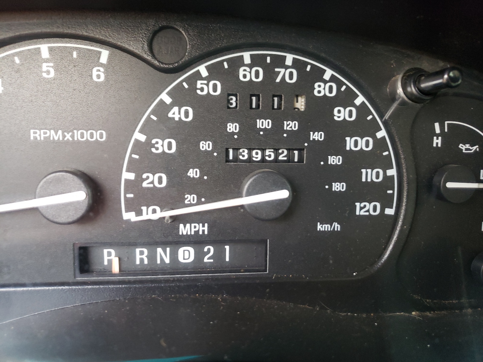 صورة رقم 8 من المزاد - 2000 FORD EXPLORER L مع VIN 1FMZU85P6YUB27173
