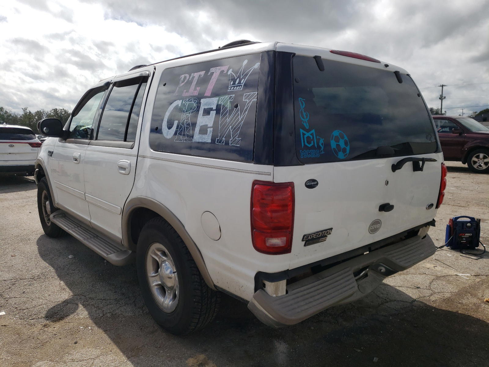 Photo 3 from auction – 2000 FORD EXPEDITION with VIN 1FMPU18L0YLA20875