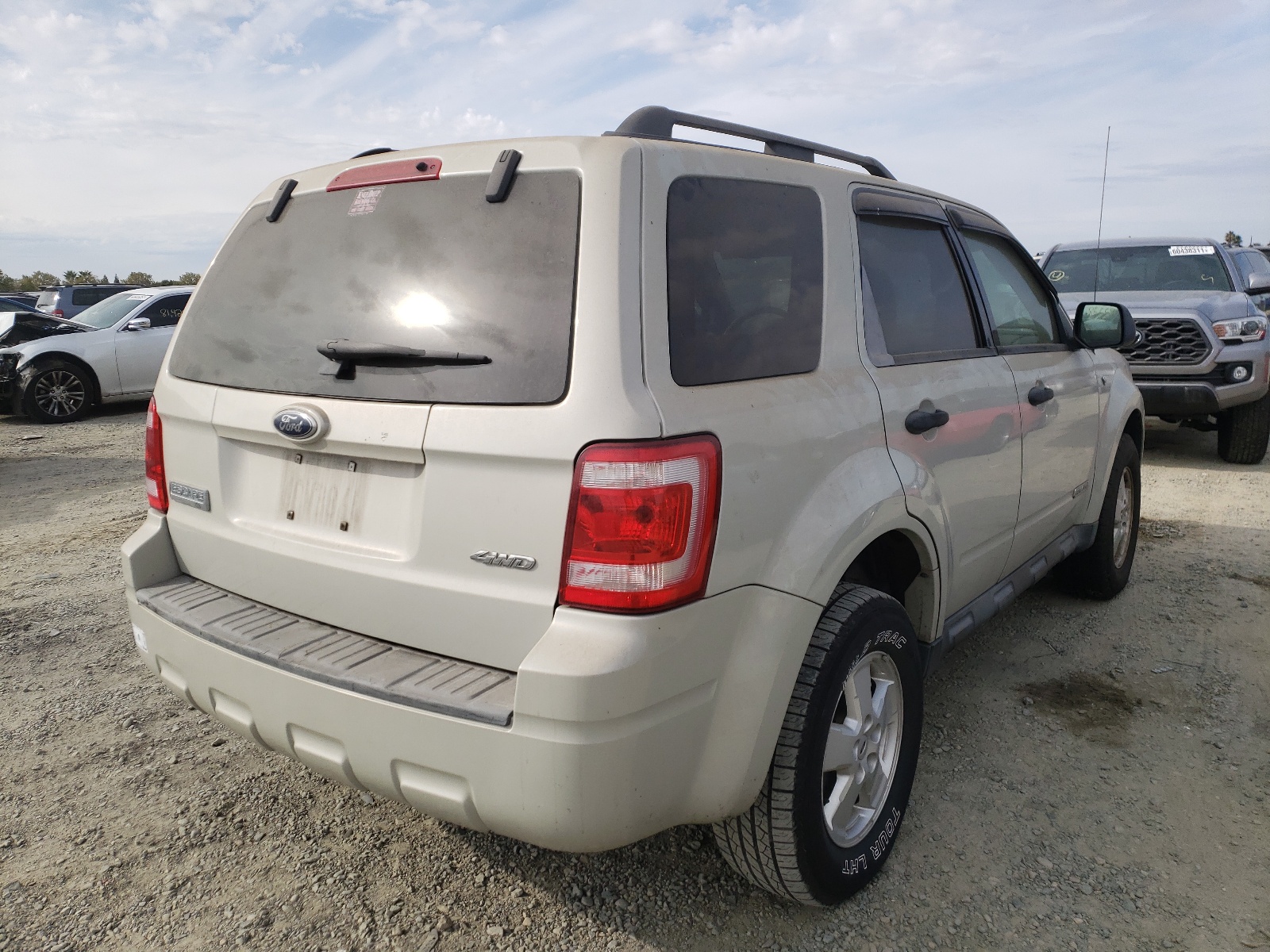 Photo 4 from auction – 2008 FORD ESCAPE XLT with VIN 1FMCU93128KB68518
