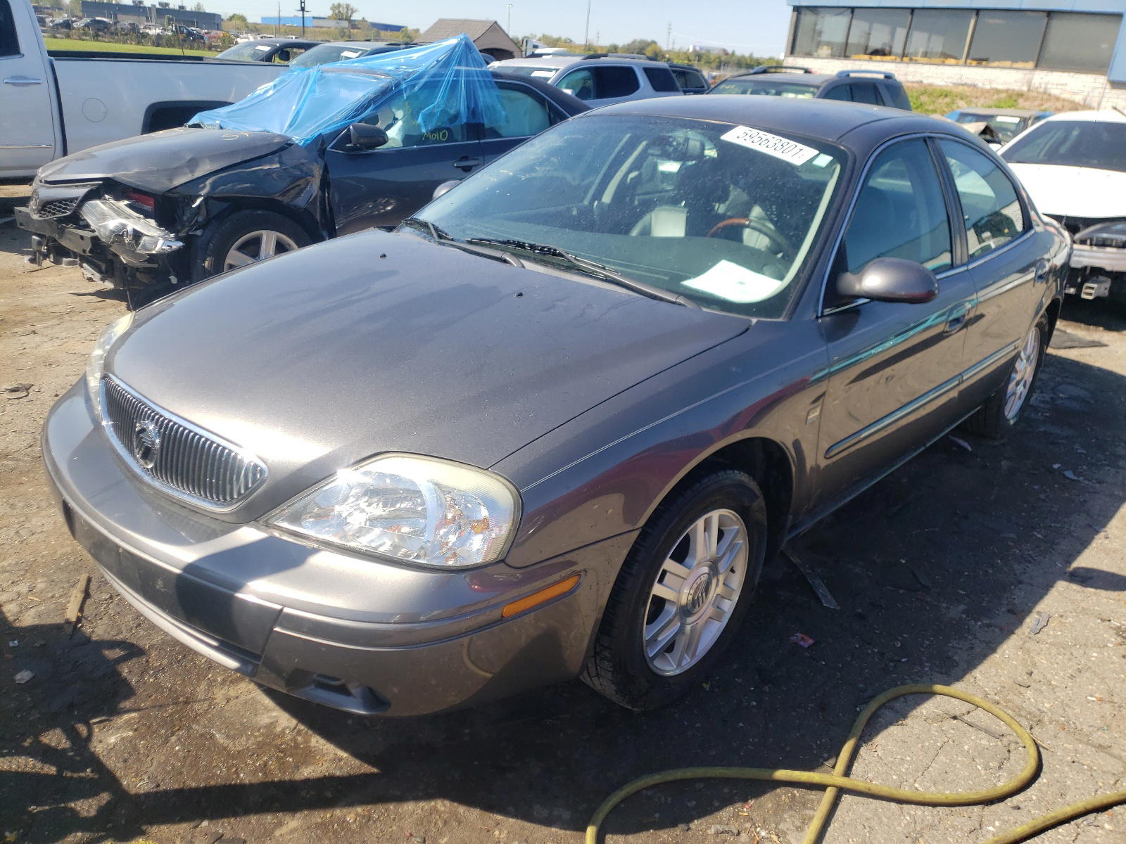 Photo 2 from auction – 2005 MERCURY SABLE LS P with VIN 1MEFM55S15A628154