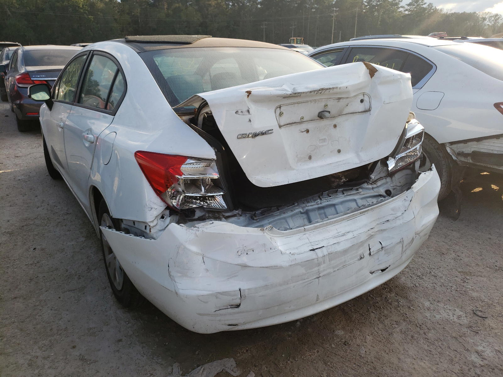 Photo 3 from auction – 2012 HONDA CIVIC LX with VIN 19XFB2F5XCE067199