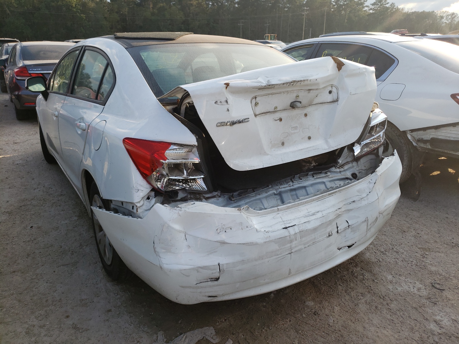 Zdjęcie 3 z aukcji – 2012 HONDA CIVIC LX z VIN 19XFB2F5XCE067199
