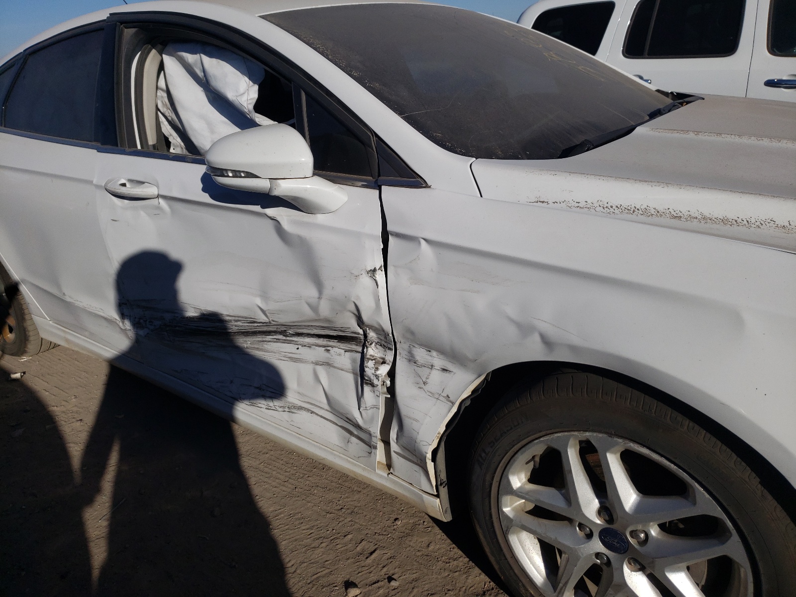 Photo 9 from auction – 2015 FORD FUSION SE with VIN 3FA6P0H7XFR228917