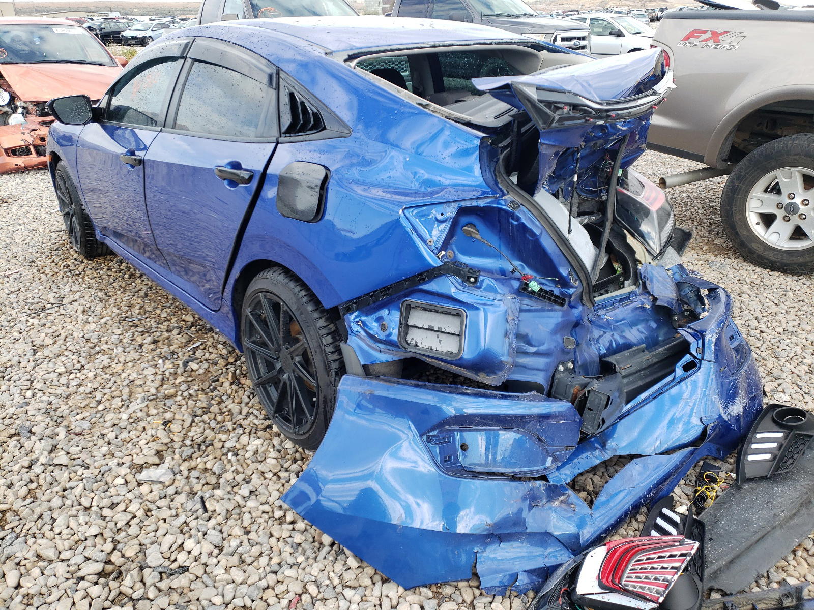 Photo 3 from auction – 2016 HONDA CIVIC LX with VIN 2HGFC2F52GH560044
