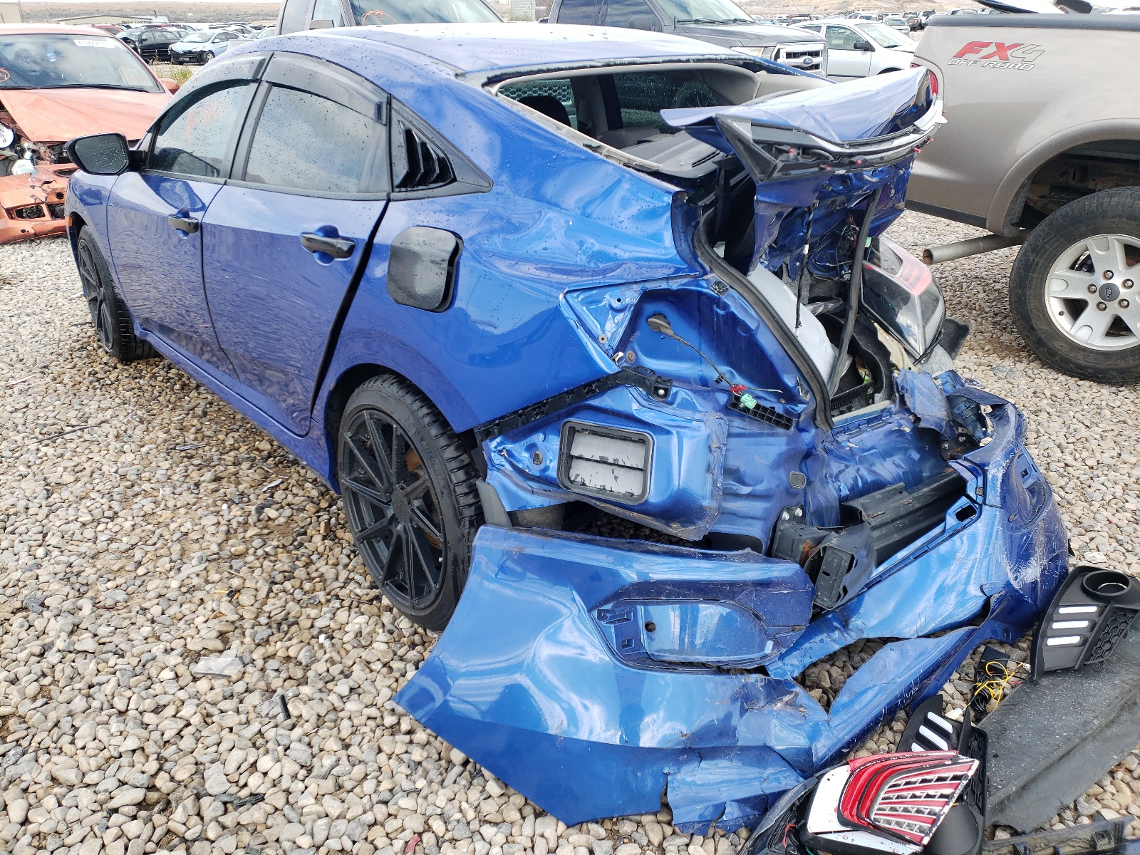Zdjęcie 3 z aukcji – 2016 HONDA CIVIC LX z VIN 2HGFC2F52GH560044
