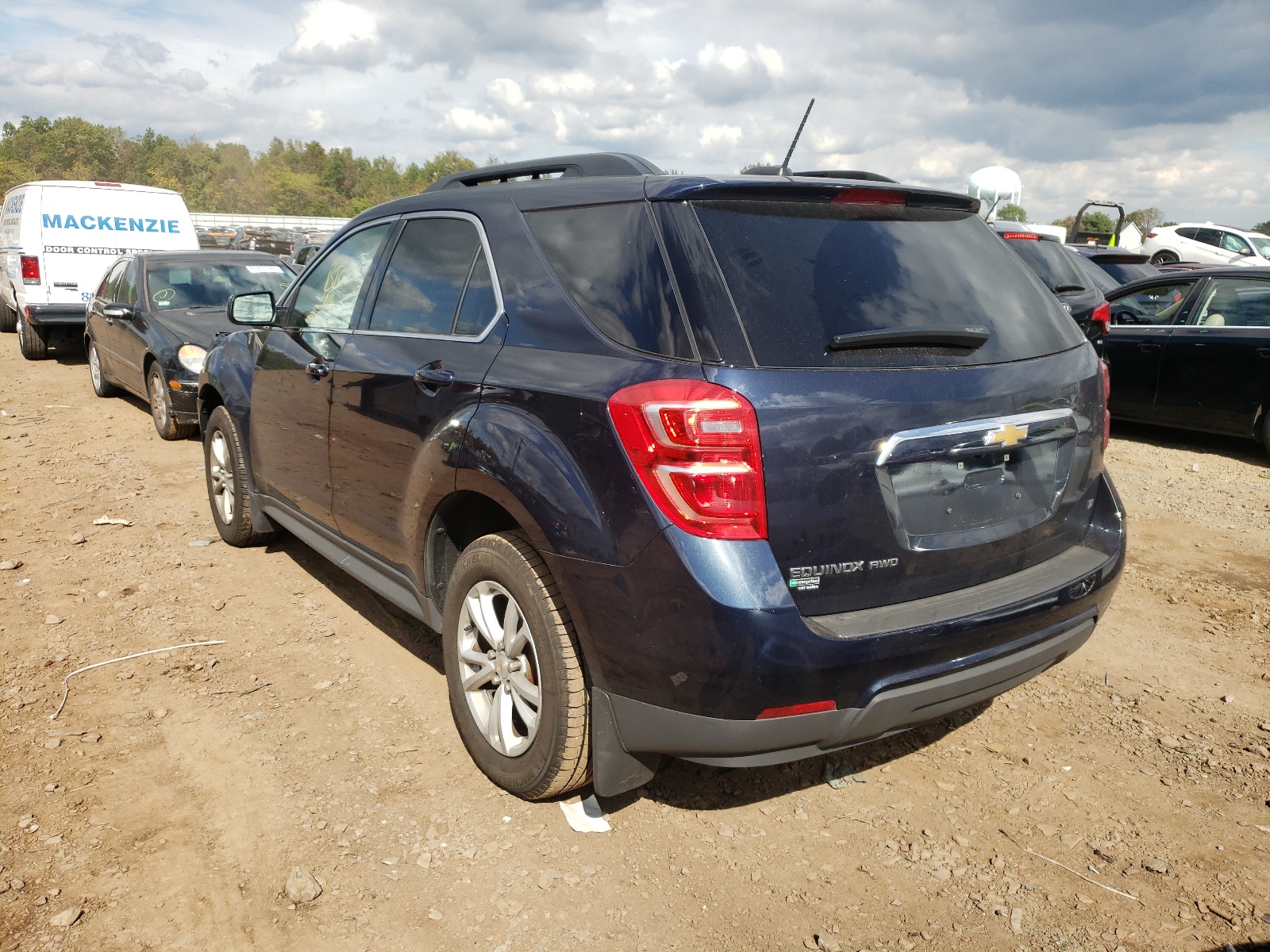 Photo 3 from auction – 2017 CHEVROLET EQUINOX LT with VIN 2GNFLFEK8H6268528
