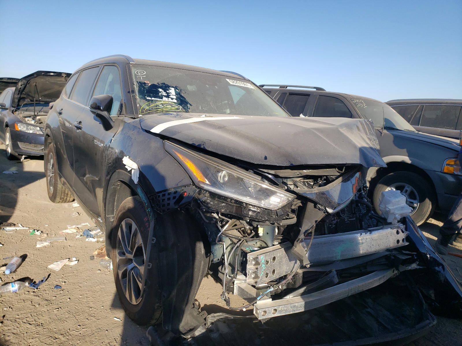 TOYOTA HIGHLANDER 2021 with VIN 5TDGBRCH2MS038413 - Photo from auction