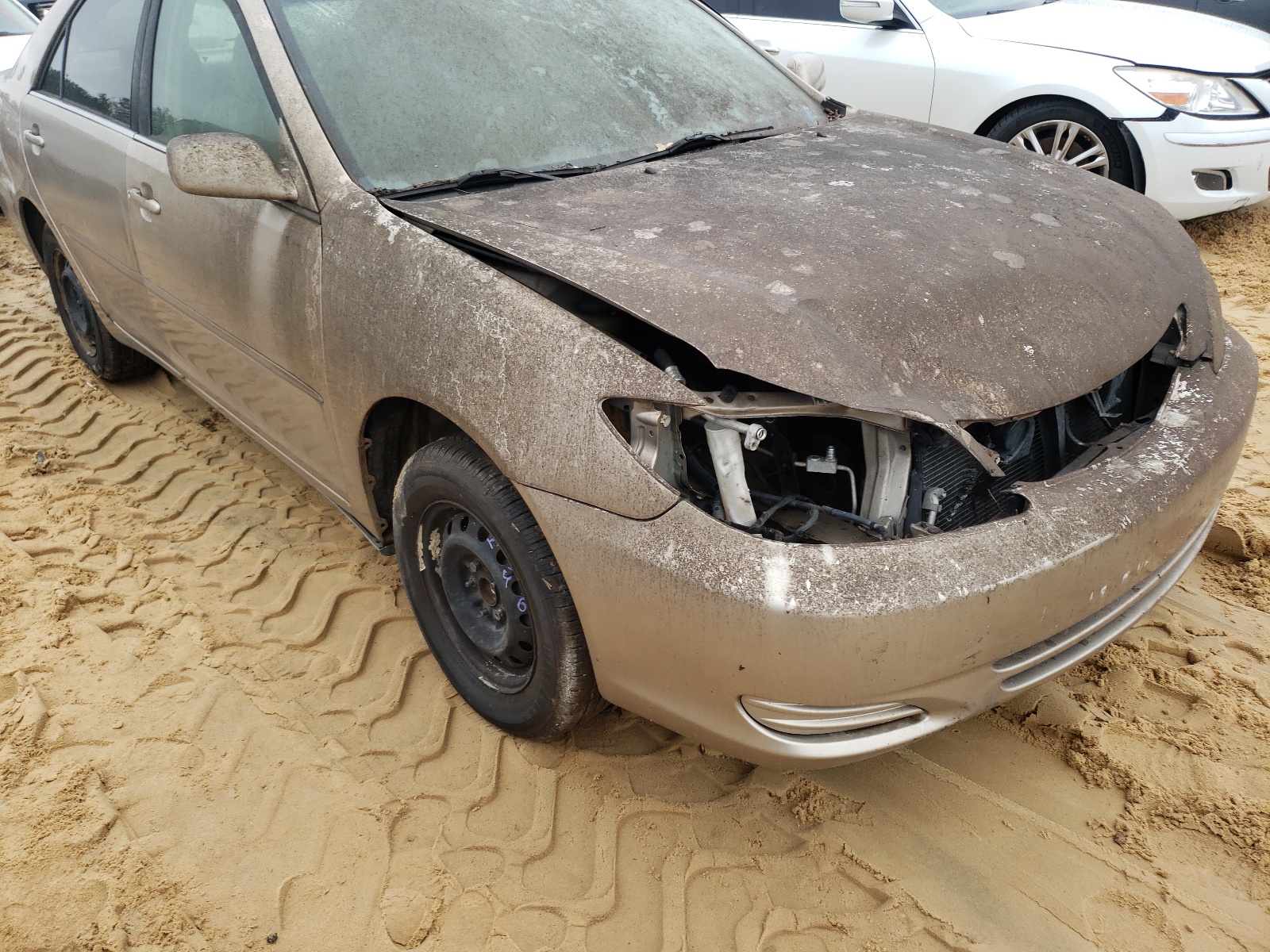 Photo 10 from auction – 2003 TOYOTA CAMRY LE with VIN 4T1BE32K03U144909