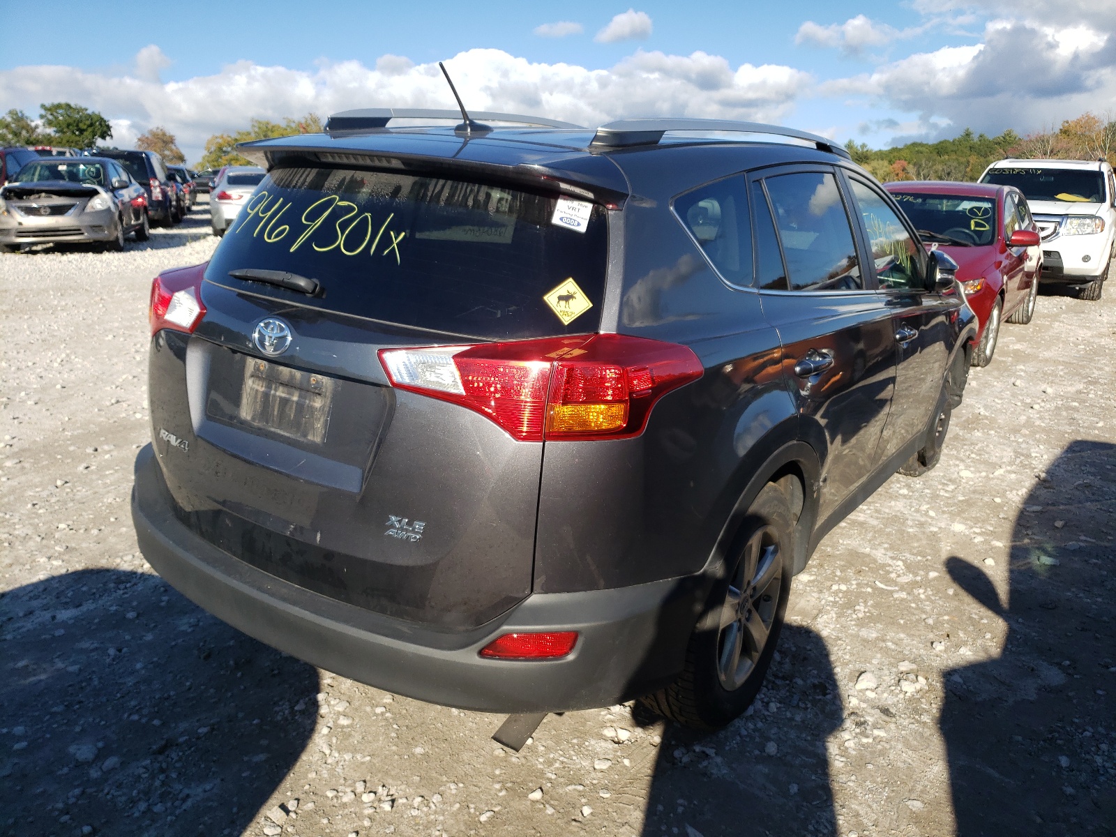 Photo 4 from auction – 2015 TOYOTA RAV4 XLE with VIN 2T3RFREVXFW290461