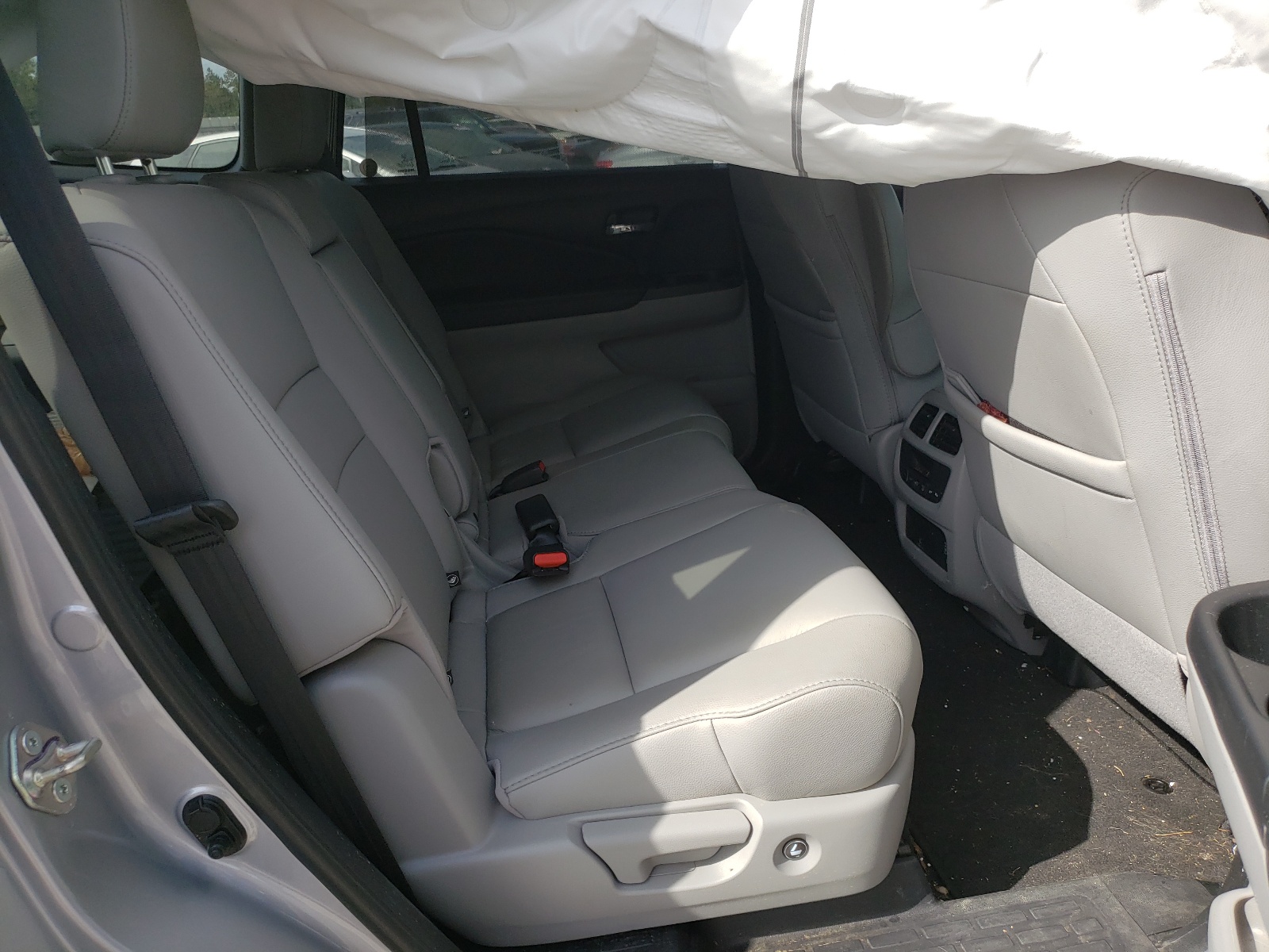 Photo 6 from auction – 2020 HONDA PILOT EXL with VIN 5FNYF5H58LB028729