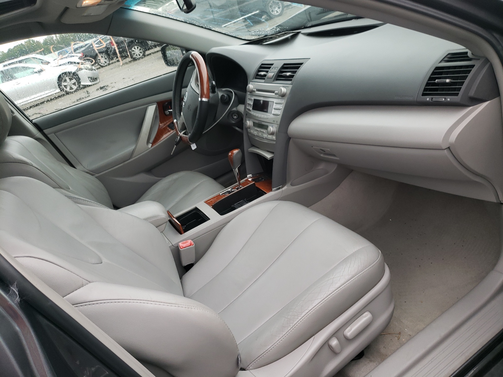 Фото 5 с аукциона – 2011 TOYOTA CAMRY BASE с VIN 4T1BF3EK4BU207128