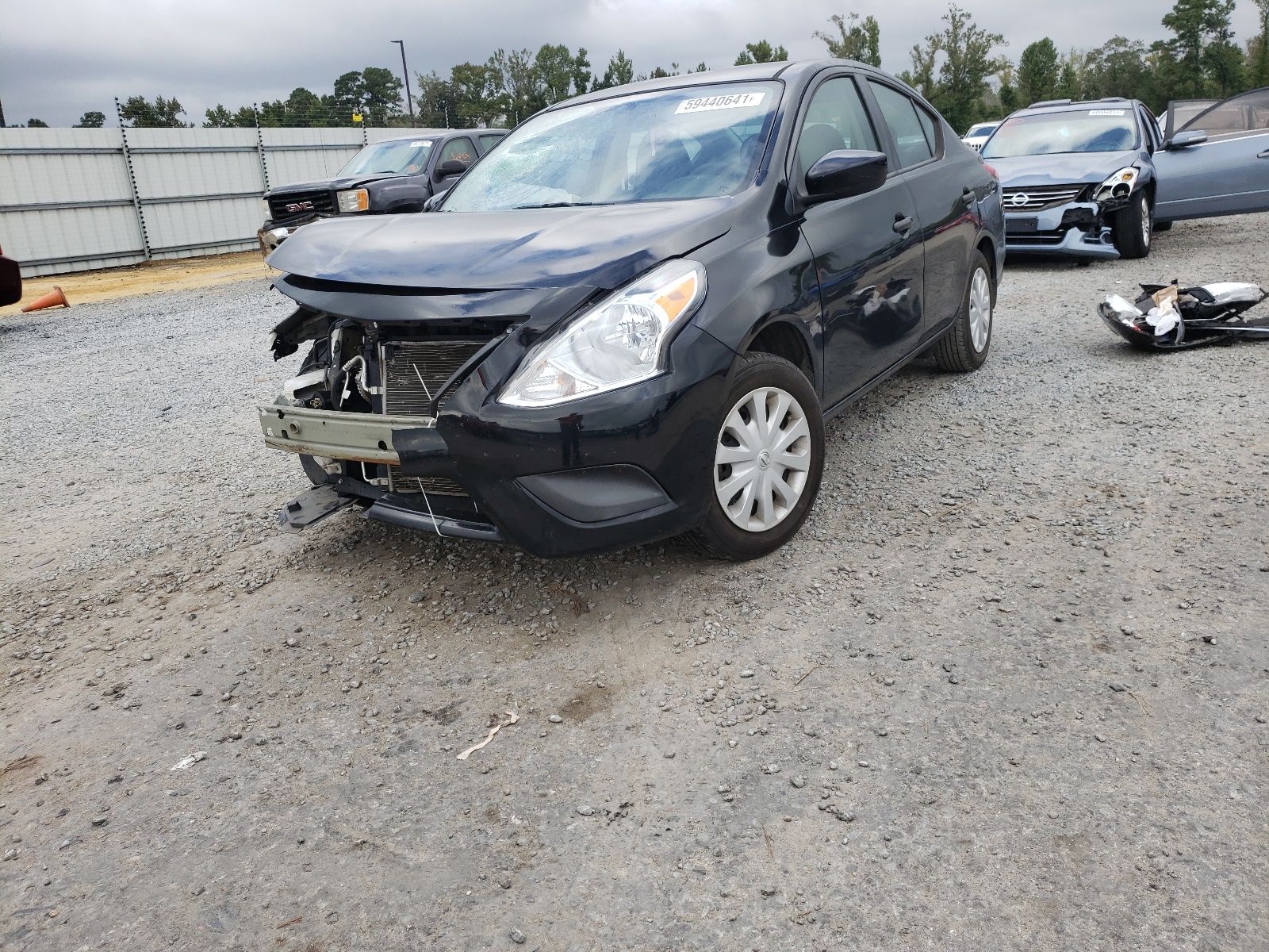 Photo 2 from auction – 2017 NISSAN VERSA S with VIN 3N1CN7AP3HL824837
