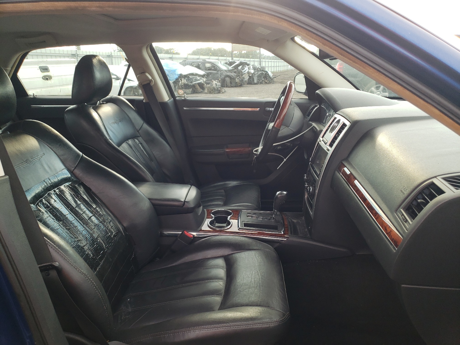Foto 5 de la subasta – 2009 CHRYSLER 300C con VIN 2C3LA63T09H600517