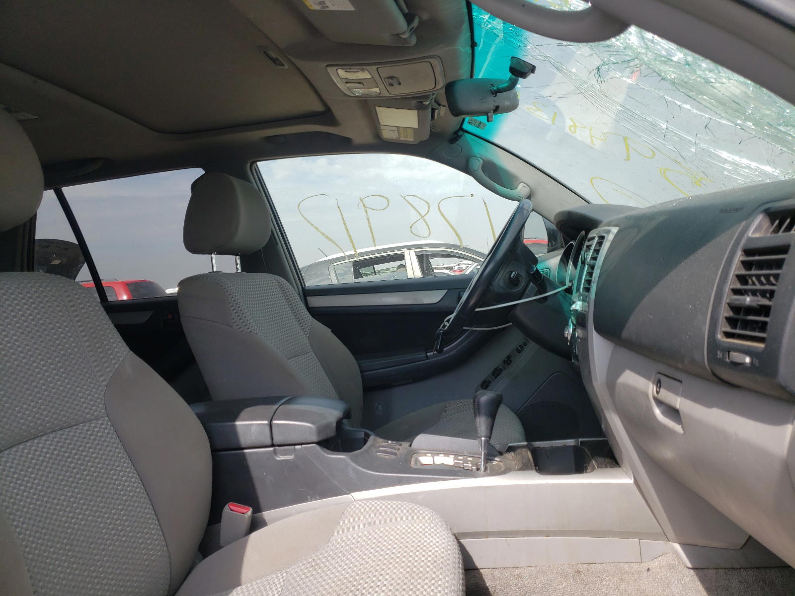 Photo 5 from auction – 2008 TOYOTA 4RUNNER SR with VIN JTEBU14R78K023637