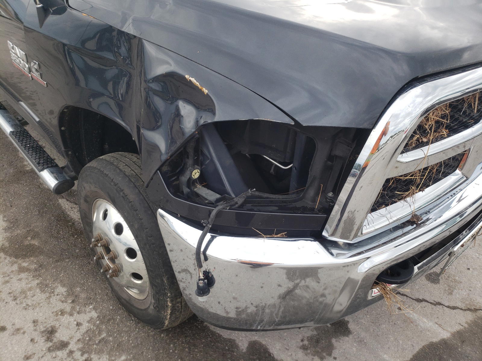 Photo 9 from auction – 2017 RAM 3500 SLT with VIN 3C63RRHL3HG650672