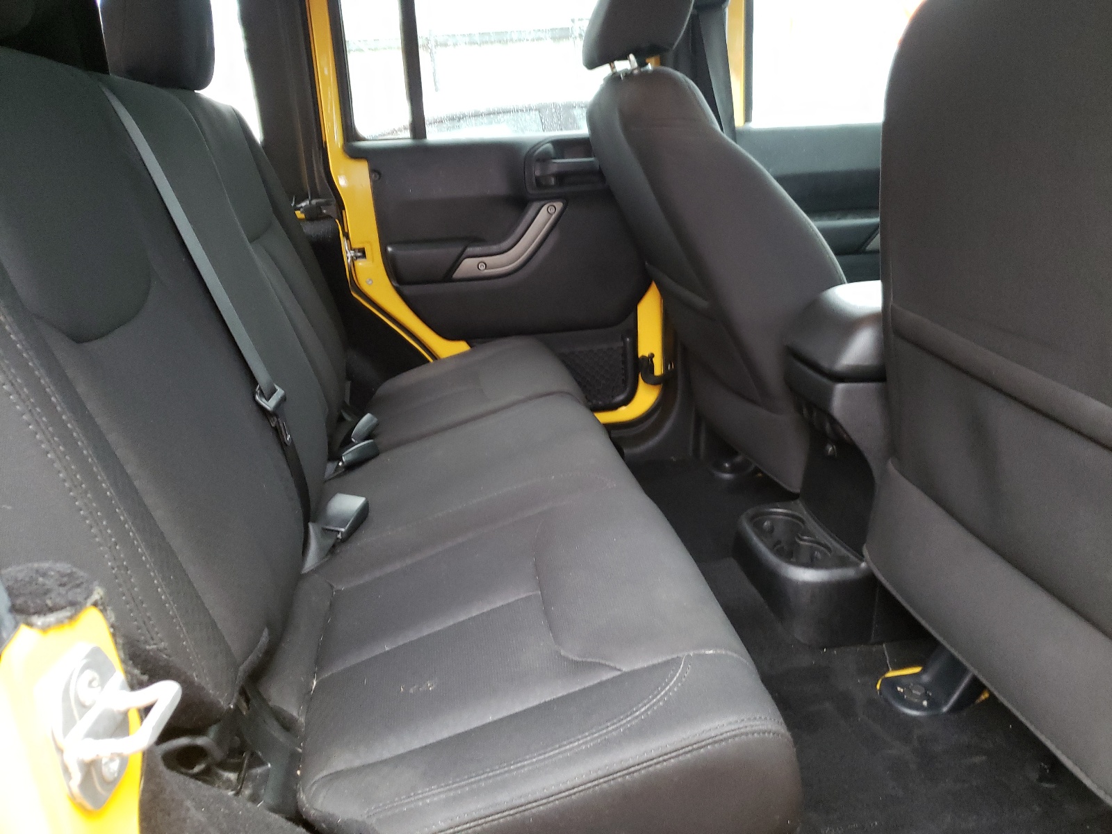Photo 6 from auction – 2015 JEEP WRANGLER U with VIN 1C4HJWDG2FL605008