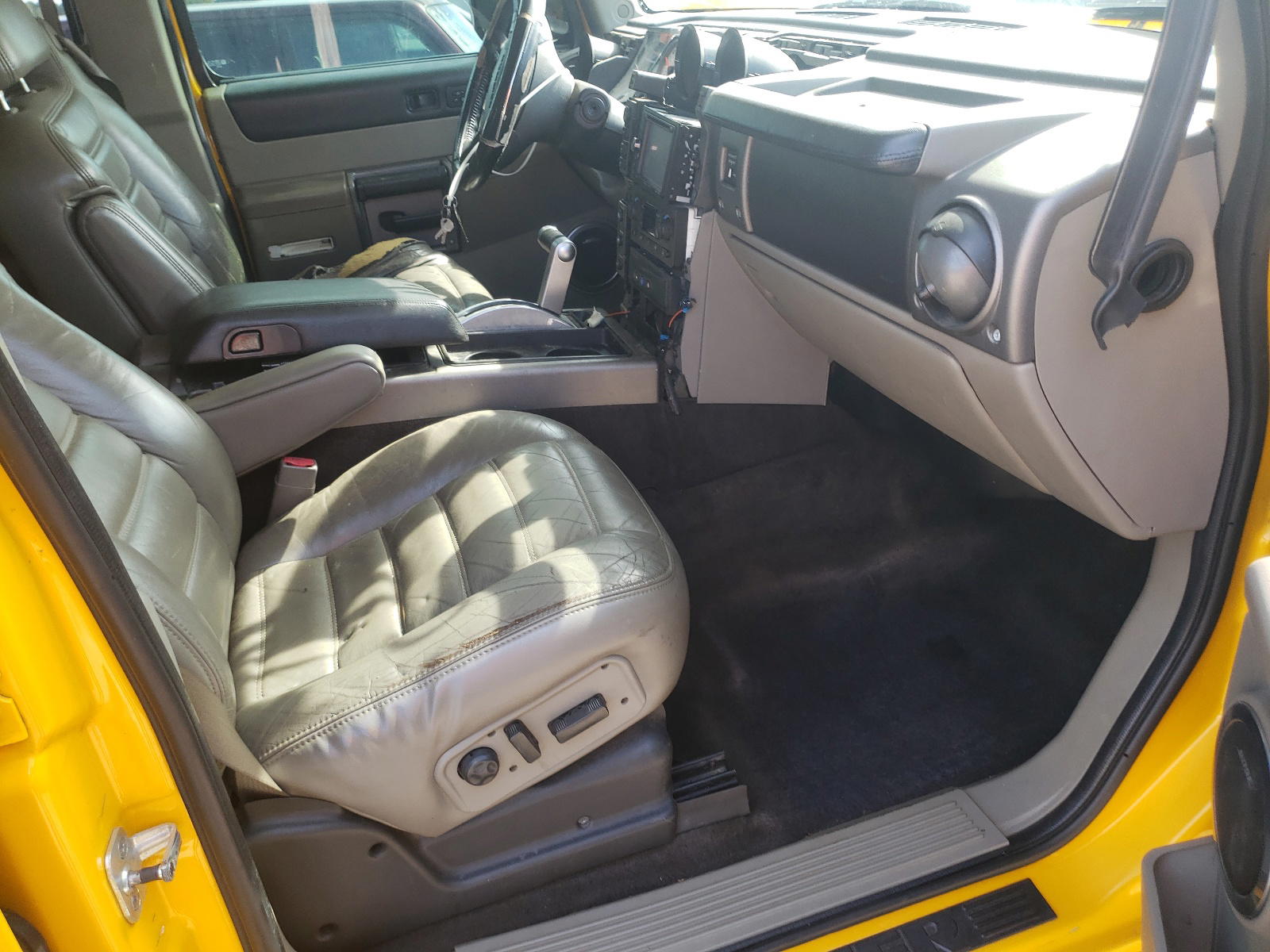 Photo 5 from auction – 2003 HUMMER H2 with VIN 5GRGN23U93H142054