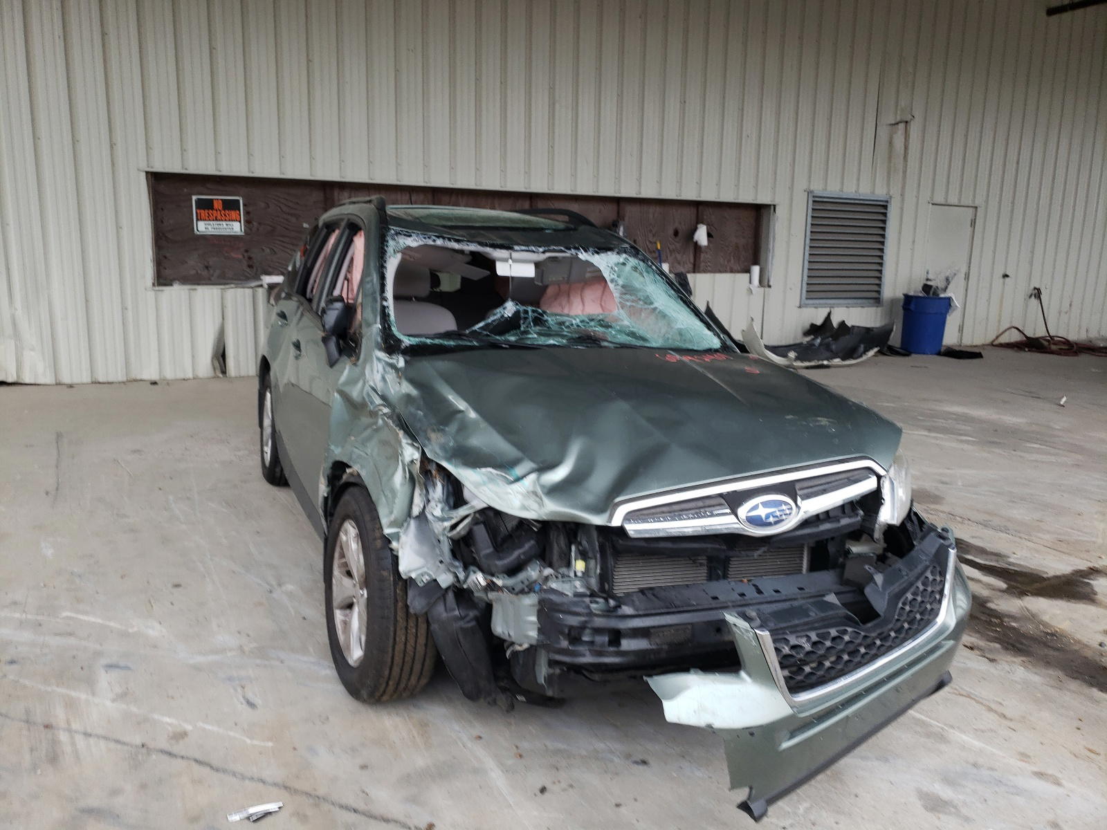 SUBARU FORESTER 2 2015 with VIN JF2SJADC6FH575540 - Photo from auction