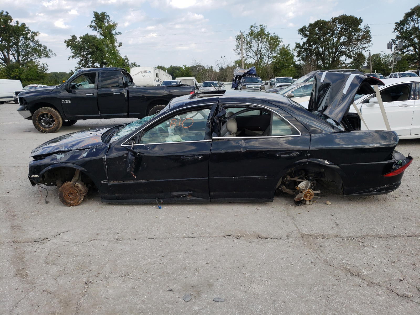 Photo 9 from auction – 2002 LINCOLN LS with VIN 1LNHM87A82Y714138