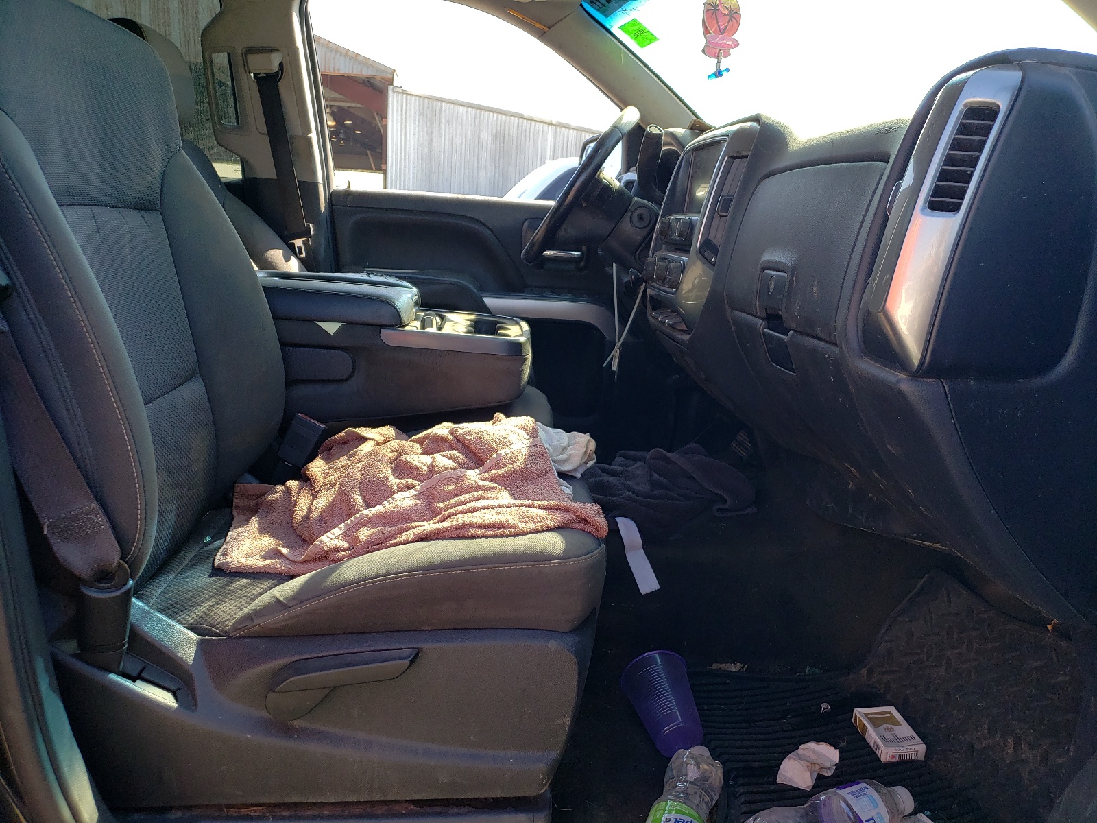 Photo 5 from auction – 2015 CHEVROLET SILVERADO with VIN 3GCPCRECXFG122768