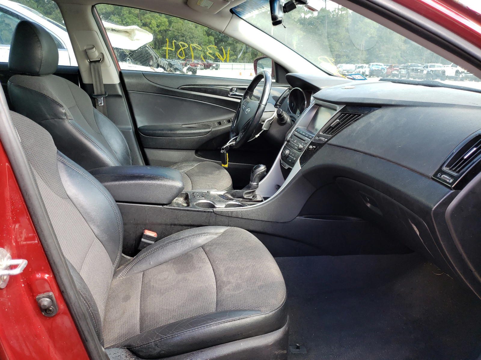 Photo 5 from auction – 2014 HYUNDAI SONATA SE with VIN 5NPEC4AC2EH832933