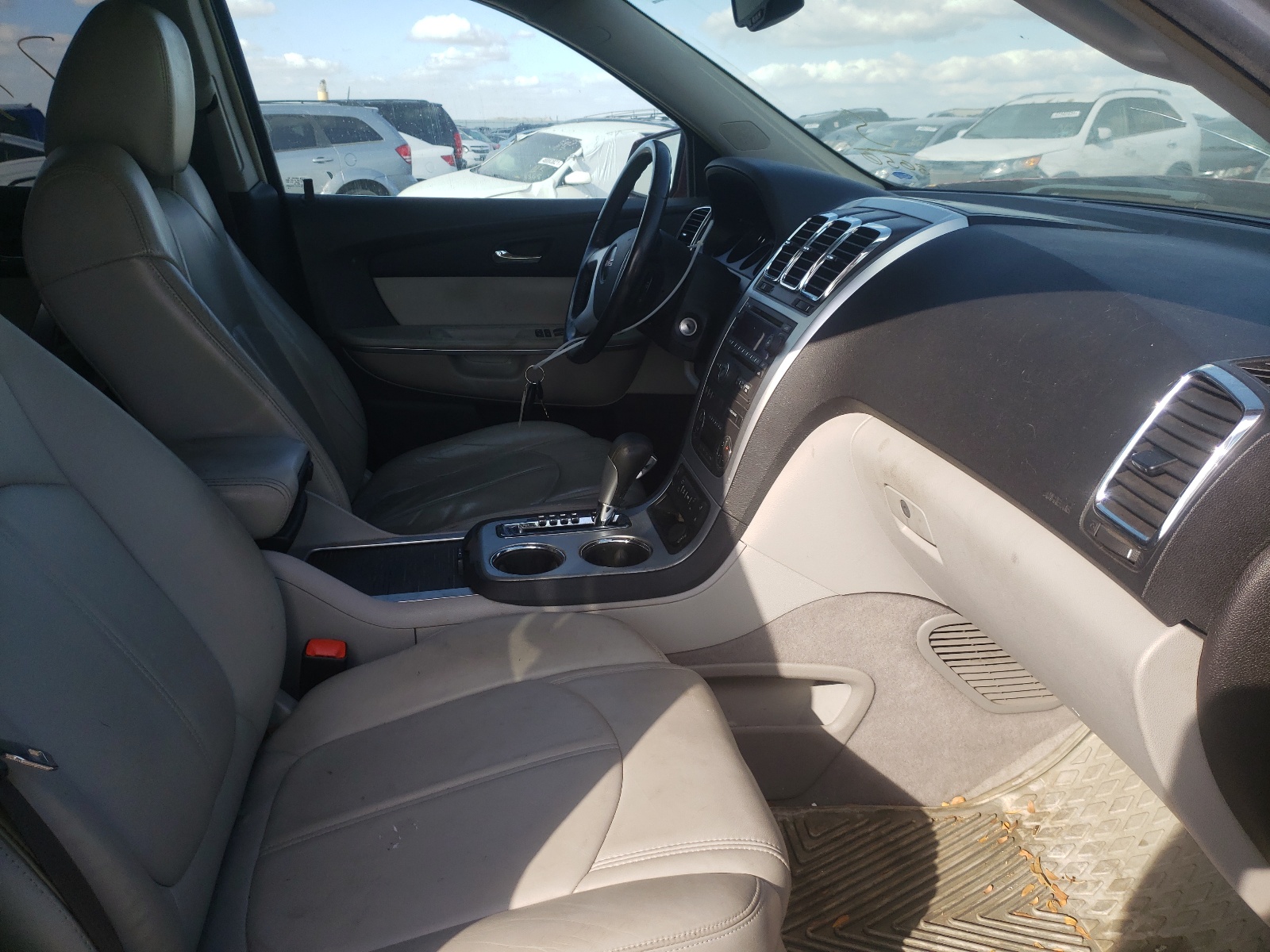 Photo 5 from auction – 2008 GMC ACADIA SLT with VIN 1GKEV33708J303050