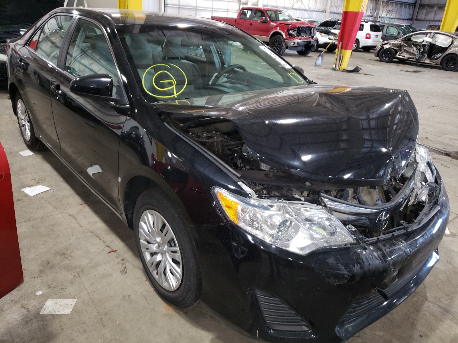 TOYOTA CAMRY L 2014 with VIN 4T4BF1FKXER379712 - Photo from auction