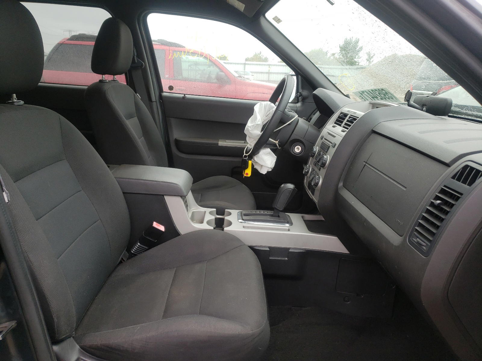 Photo 5 from auction – 2008 FORD ESCAPE XLT with VIN 1FMCU03148KD64942