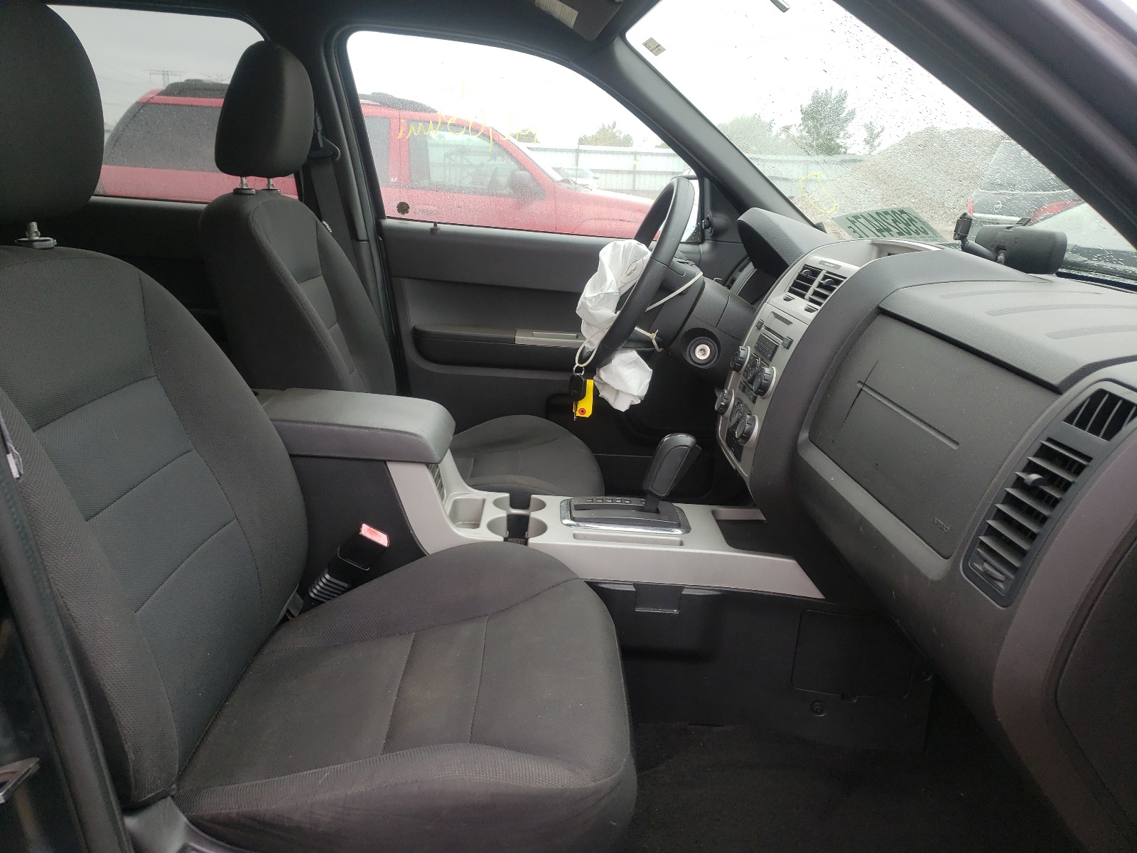 Zdjęcie 5 z aukcji – 2008 FORD ESCAPE XLT z VIN 1FMCU03148KD64942