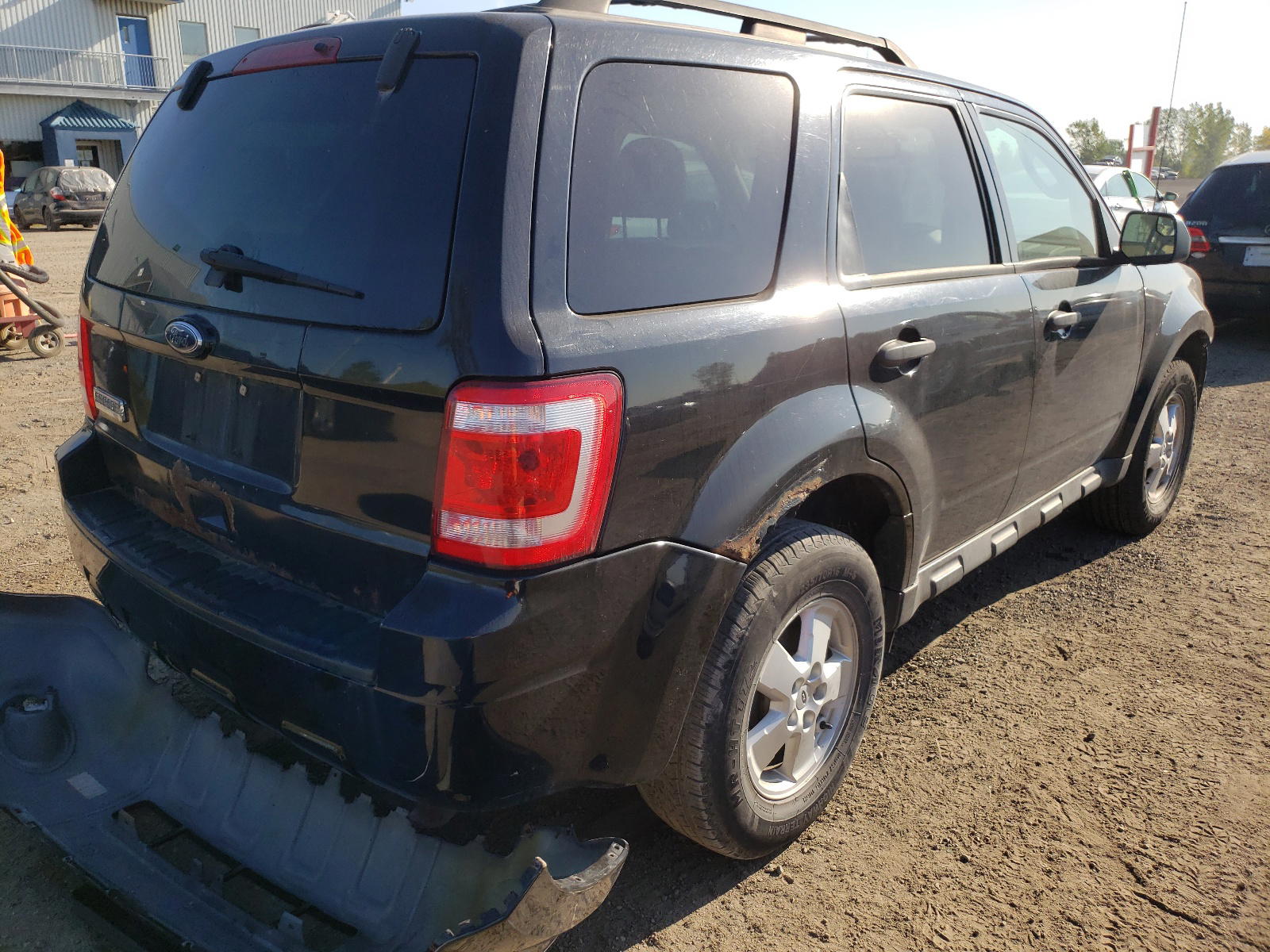 Photo 4 from auction – 2010 FORD ESCAPE XLT with VIN 1FMCU9D78AKB26153