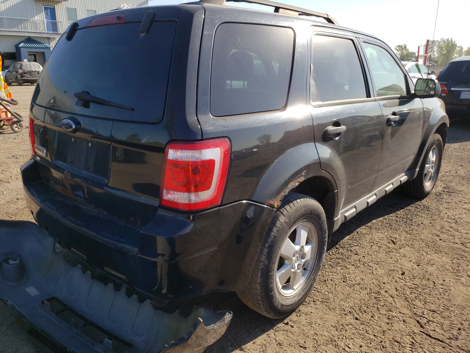 صورة رقم 4 من المزاد - 2010 FORD ESCAPE XLT مع VIN 1FMCU9D78AKB26153