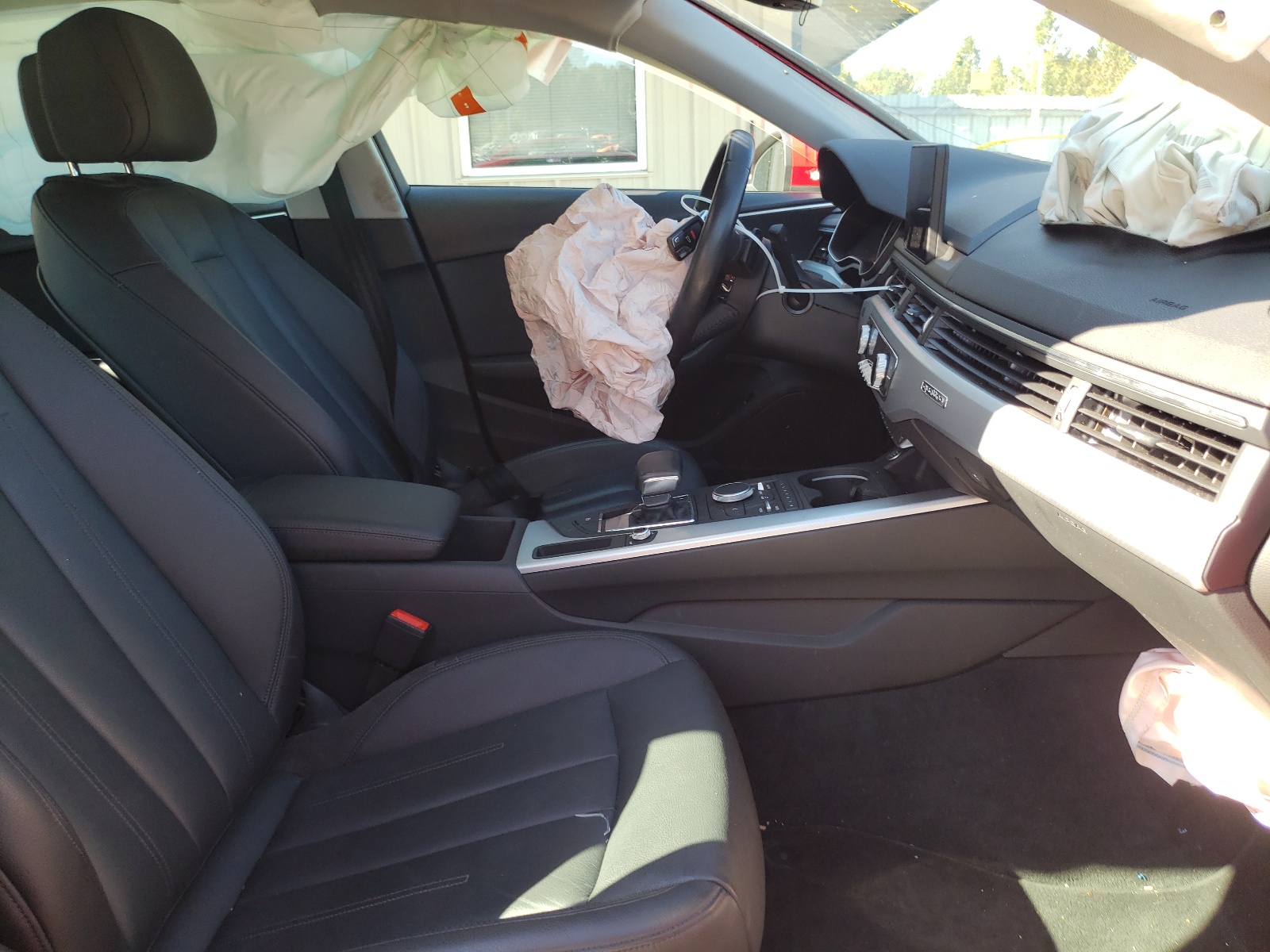 Photo 5 from auction – 2017 AUDI A4 PREMIUM with VIN WAUANAF41HN020520