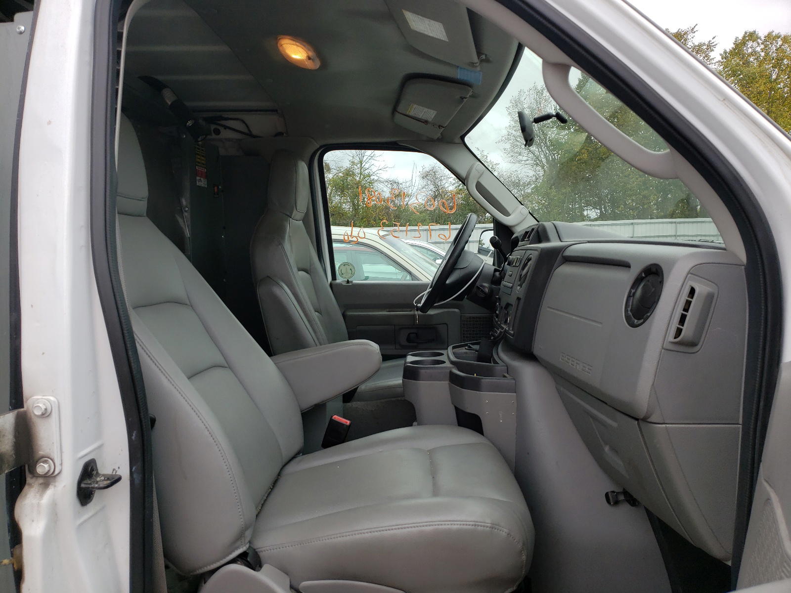 Photo 5 from auction – 2010 FORD ECONOLINE with VIN 1FTNE2EL7ADA19869