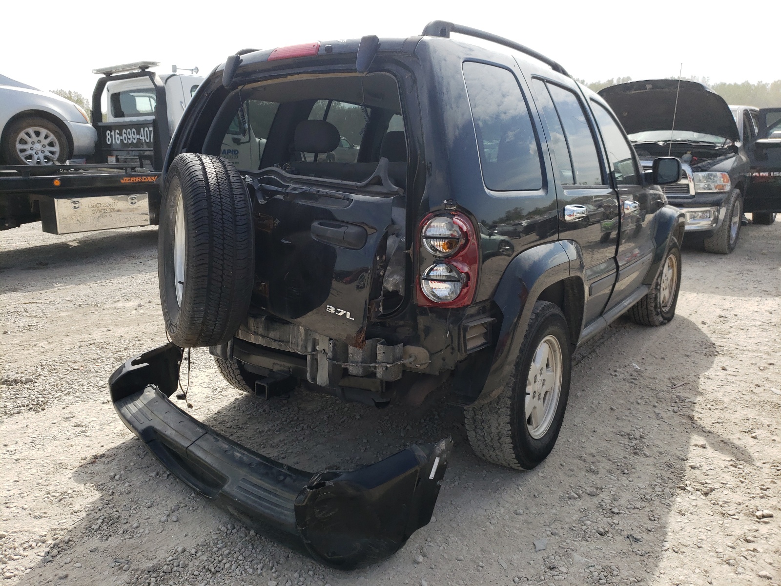 Photo 4 from auction – 2007 JEEP LIBERTY SP with VIN 1J4GL48K67W655056