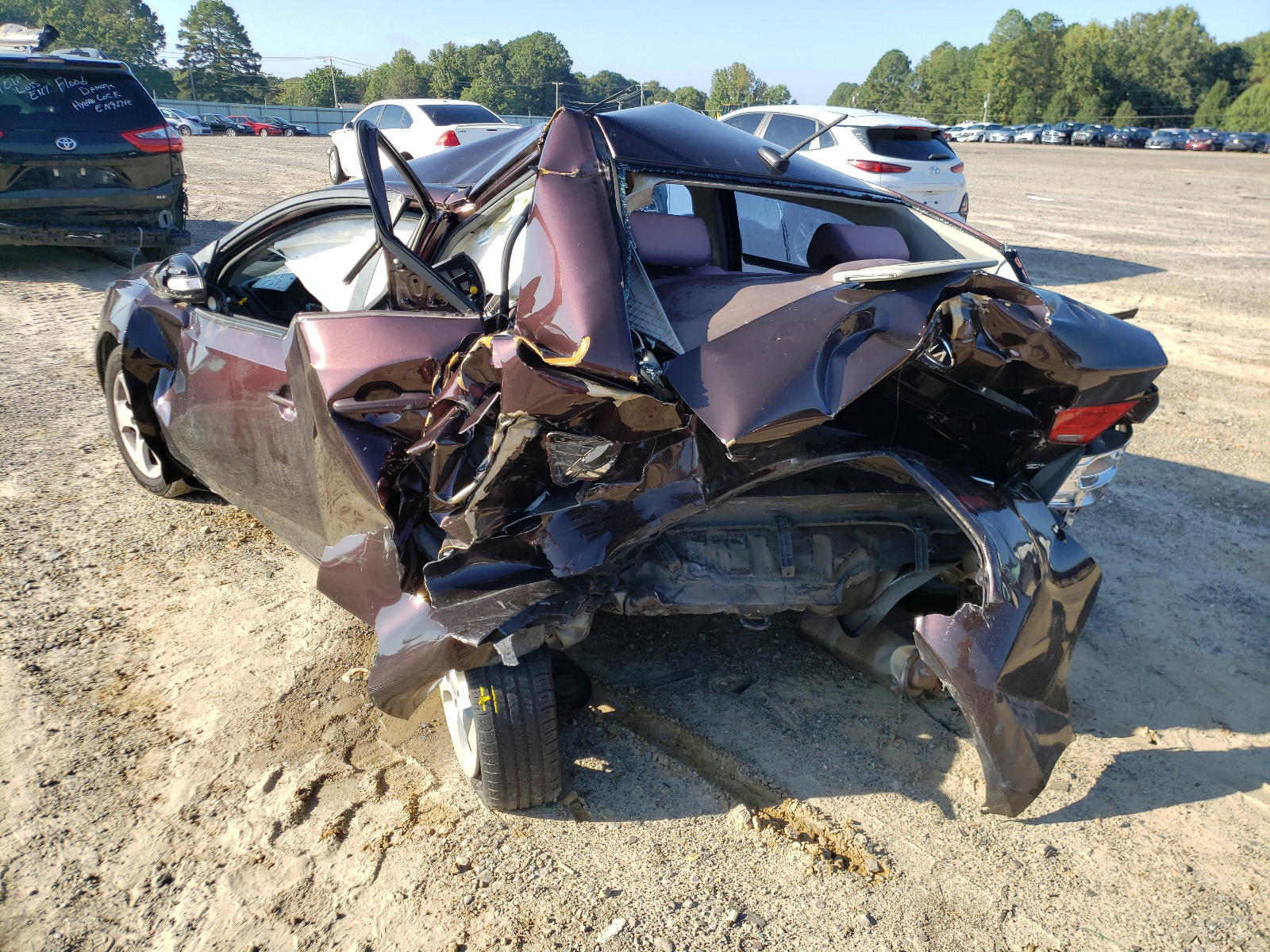 Photo 3 from auction – 2010 KIA FORTE EX with VIN KNAFU4A24A5063108