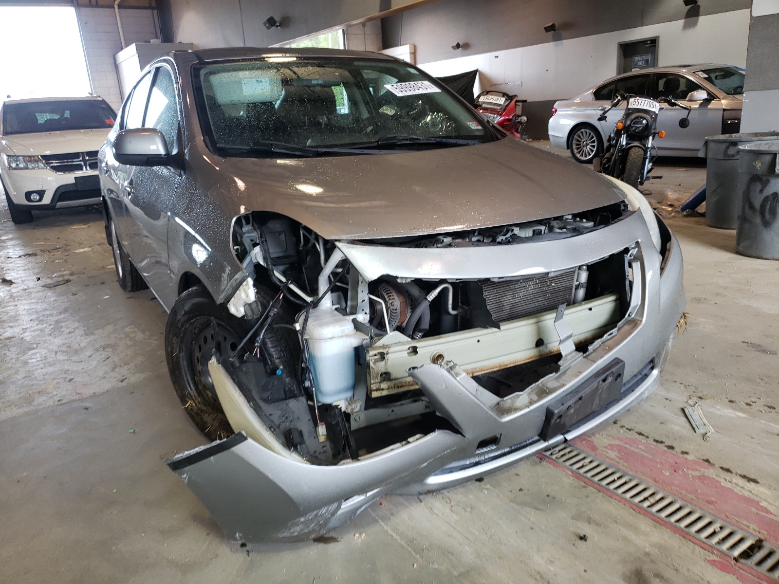 NISSAN VERSA S 2013 with VIN 3N1CN7AP3DL836772 - Photo from auction