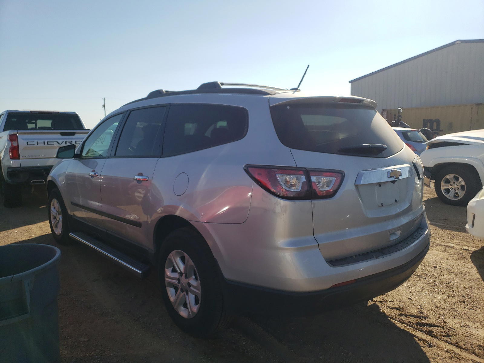 Photo 3 from auction – 2014 CHEVROLET TRAVERSE L with VIN 1GNKRFKD6EJ120847
